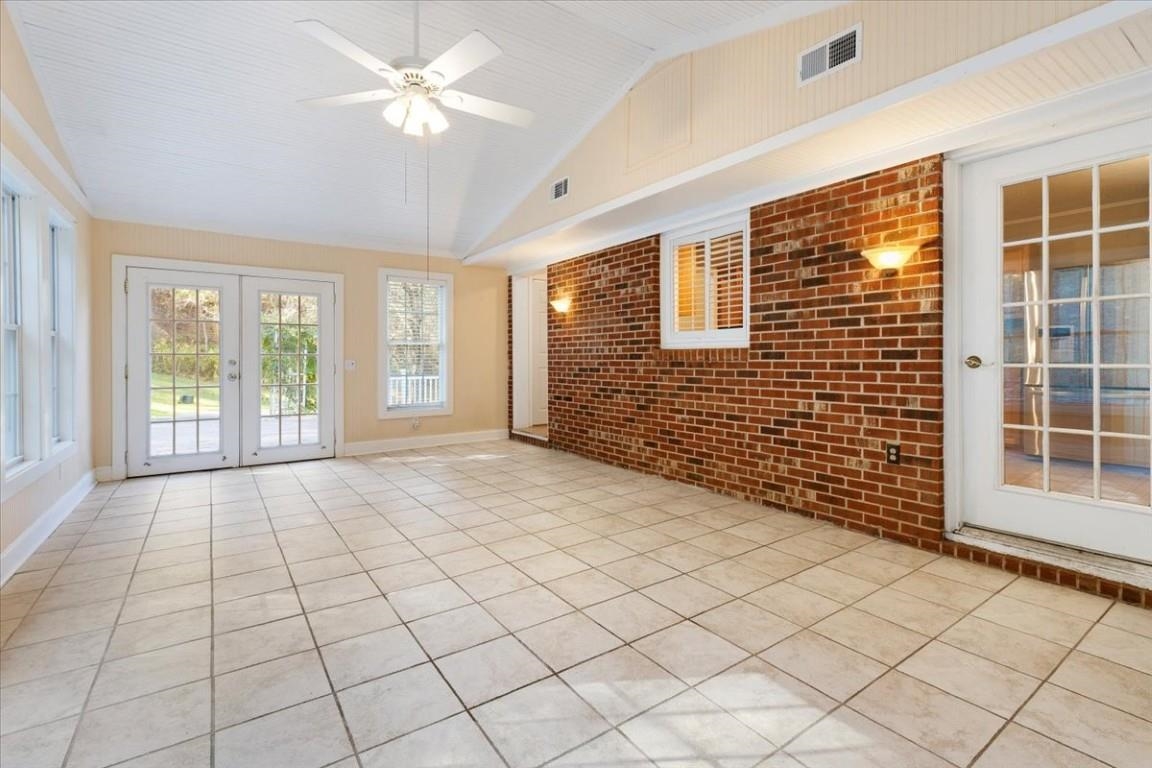 5661 Owens Road Radford VA 24141