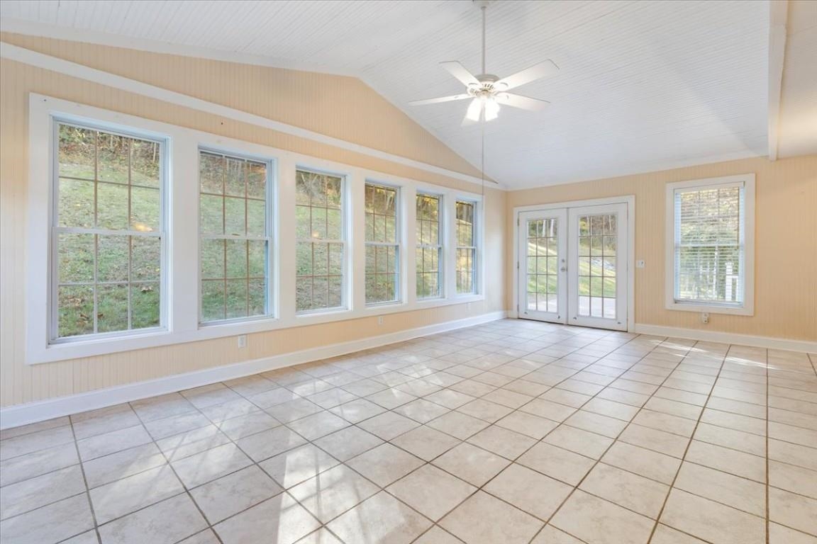 5661 Owens Road Radford VA 24141