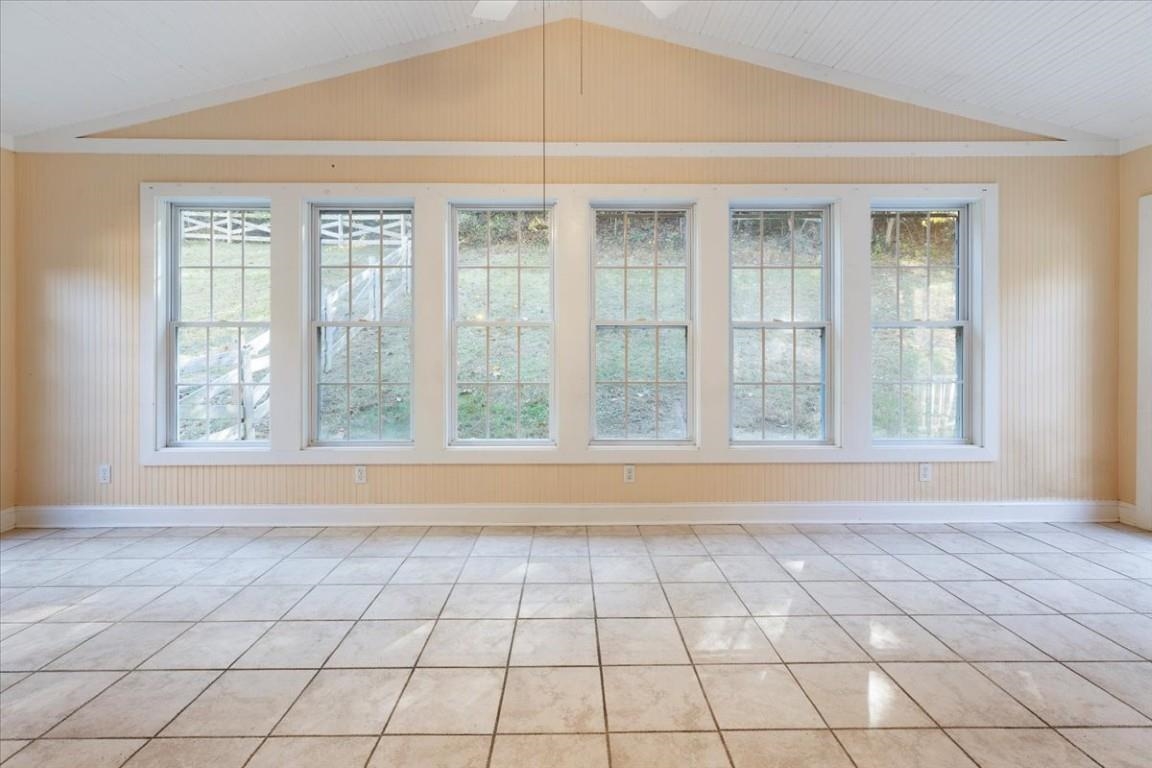 5661 Owens Road Radford VA 24141