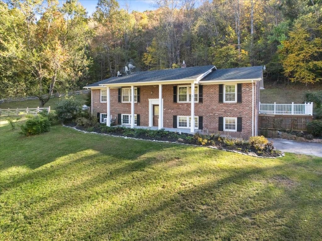 5661 Owens Road Radford VA 24141