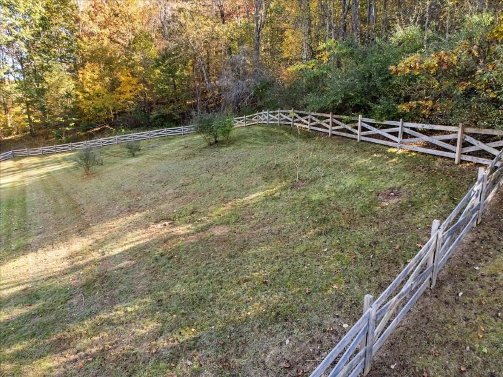 5661 Owens Road Radford VA 24141