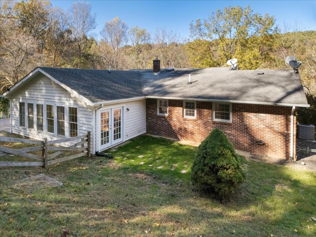 5661 Owens Road Radford VA 24141