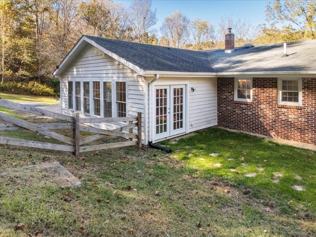 5661 Owens Road Radford VA 24141