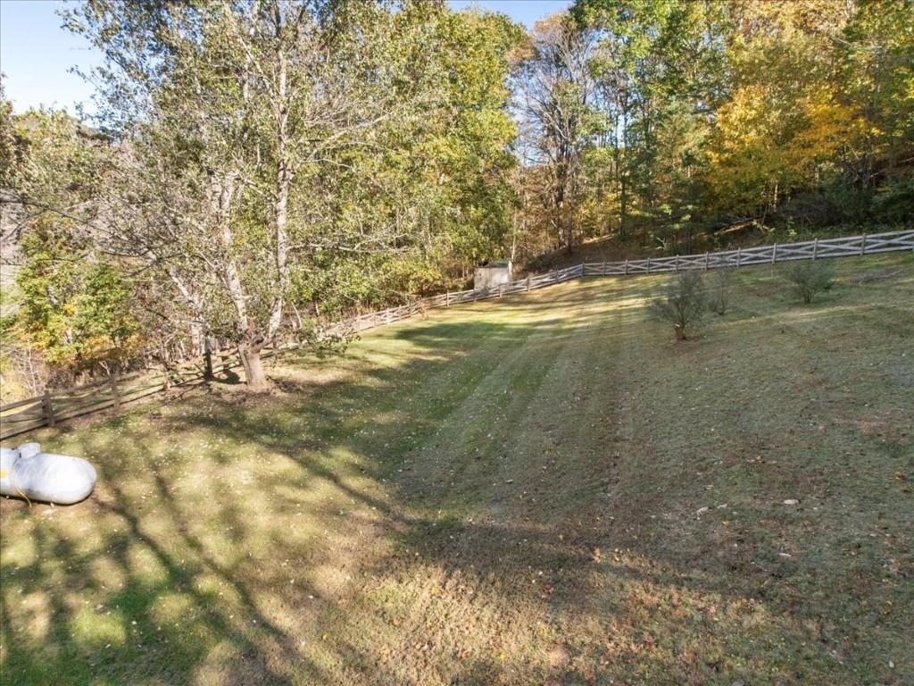 5661 Owens Road Radford VA 24141