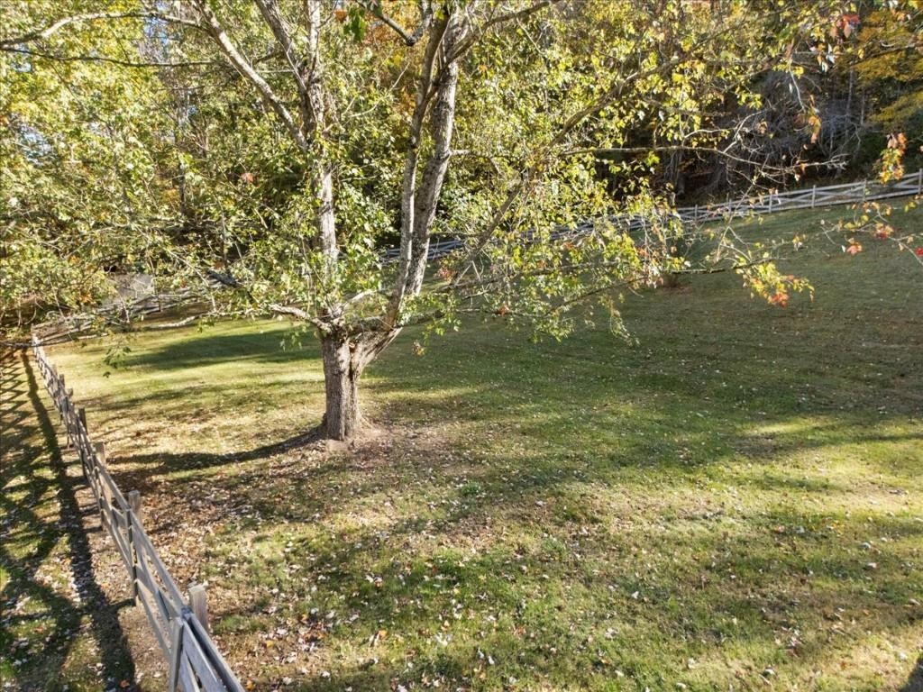 5661 Owens Road Radford VA 24141