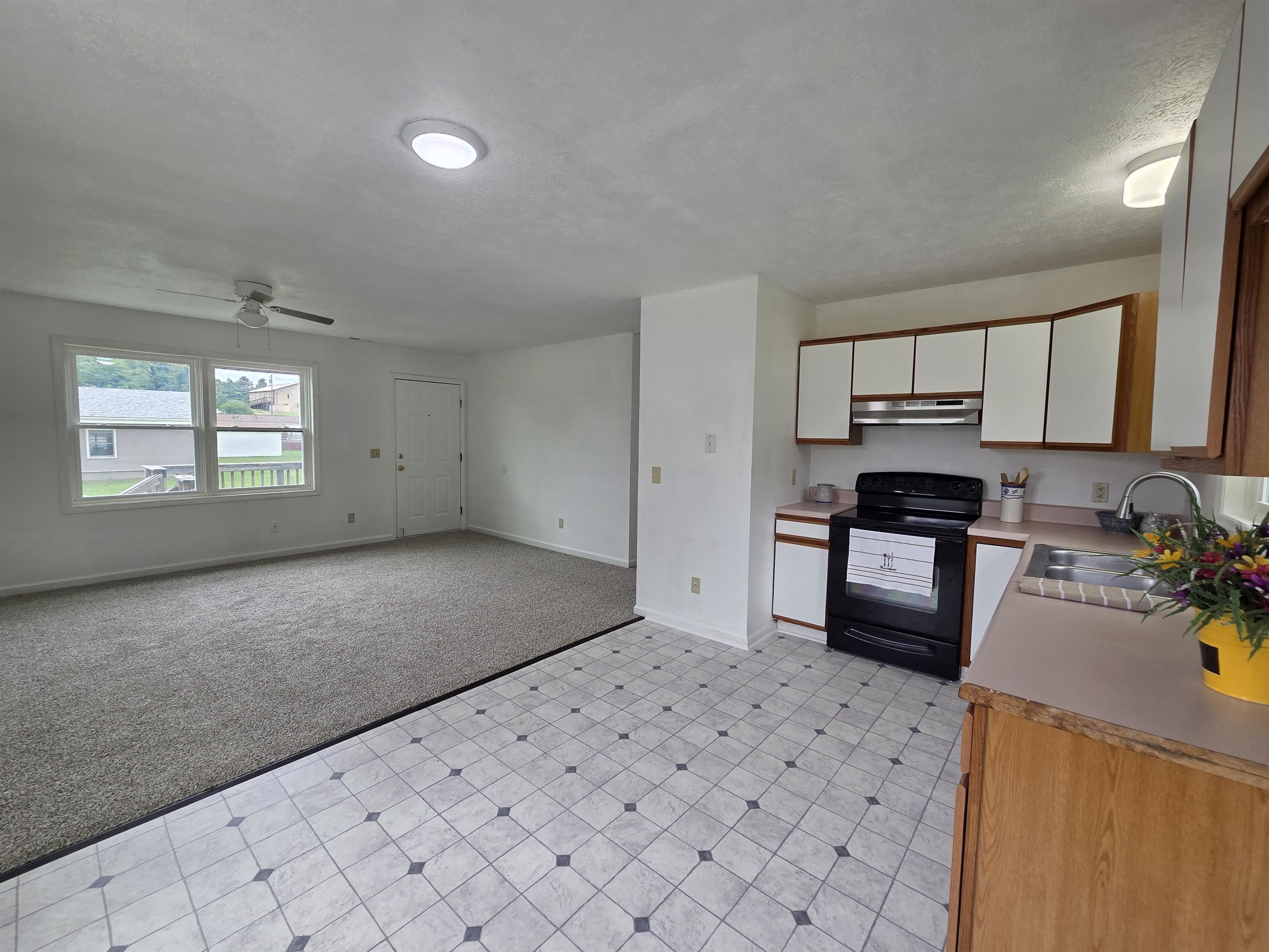 508 Seventeenth Street Radford VA 24141