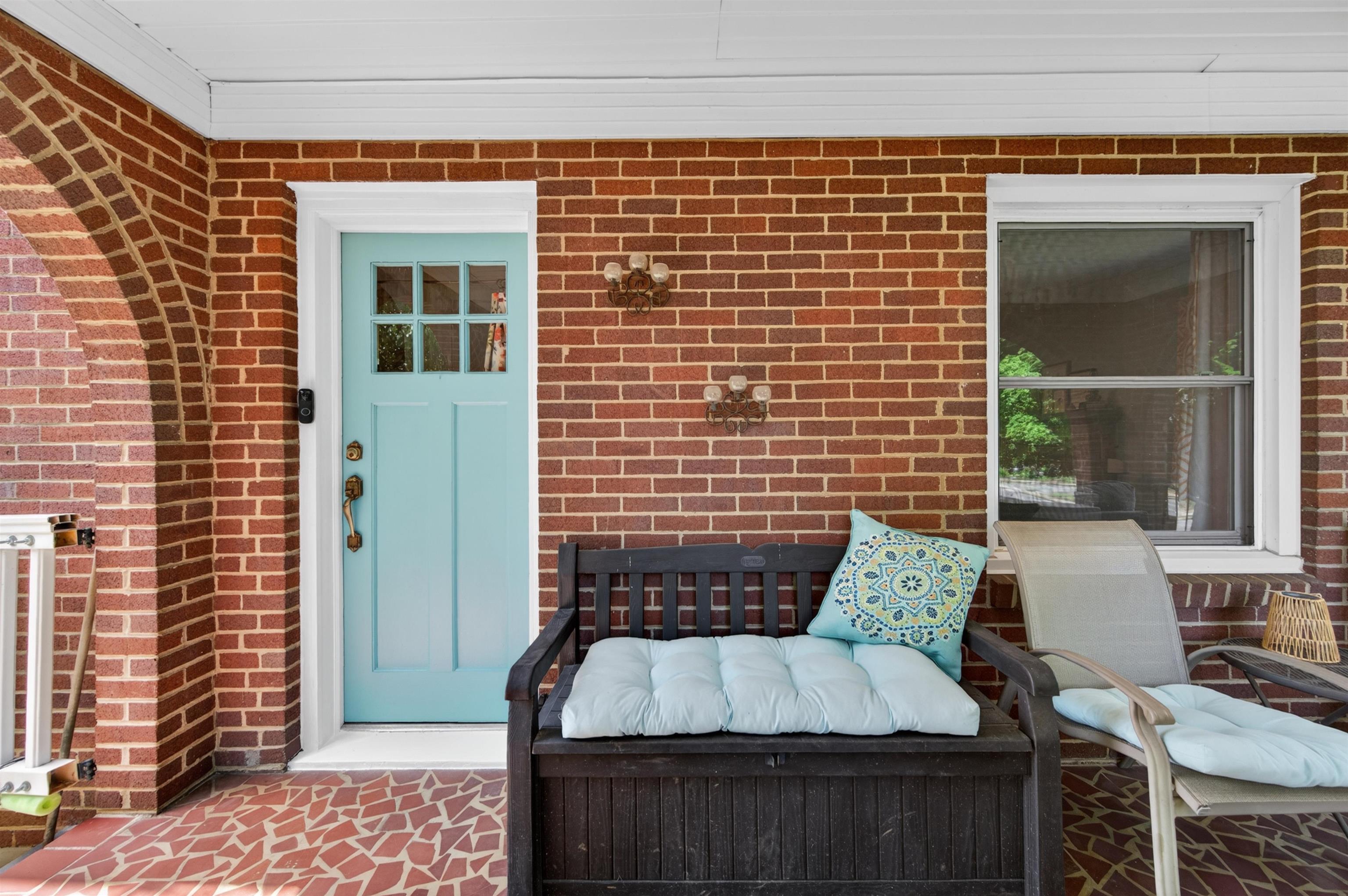 5214 Woodbury Street NW Roanoke VA 24012