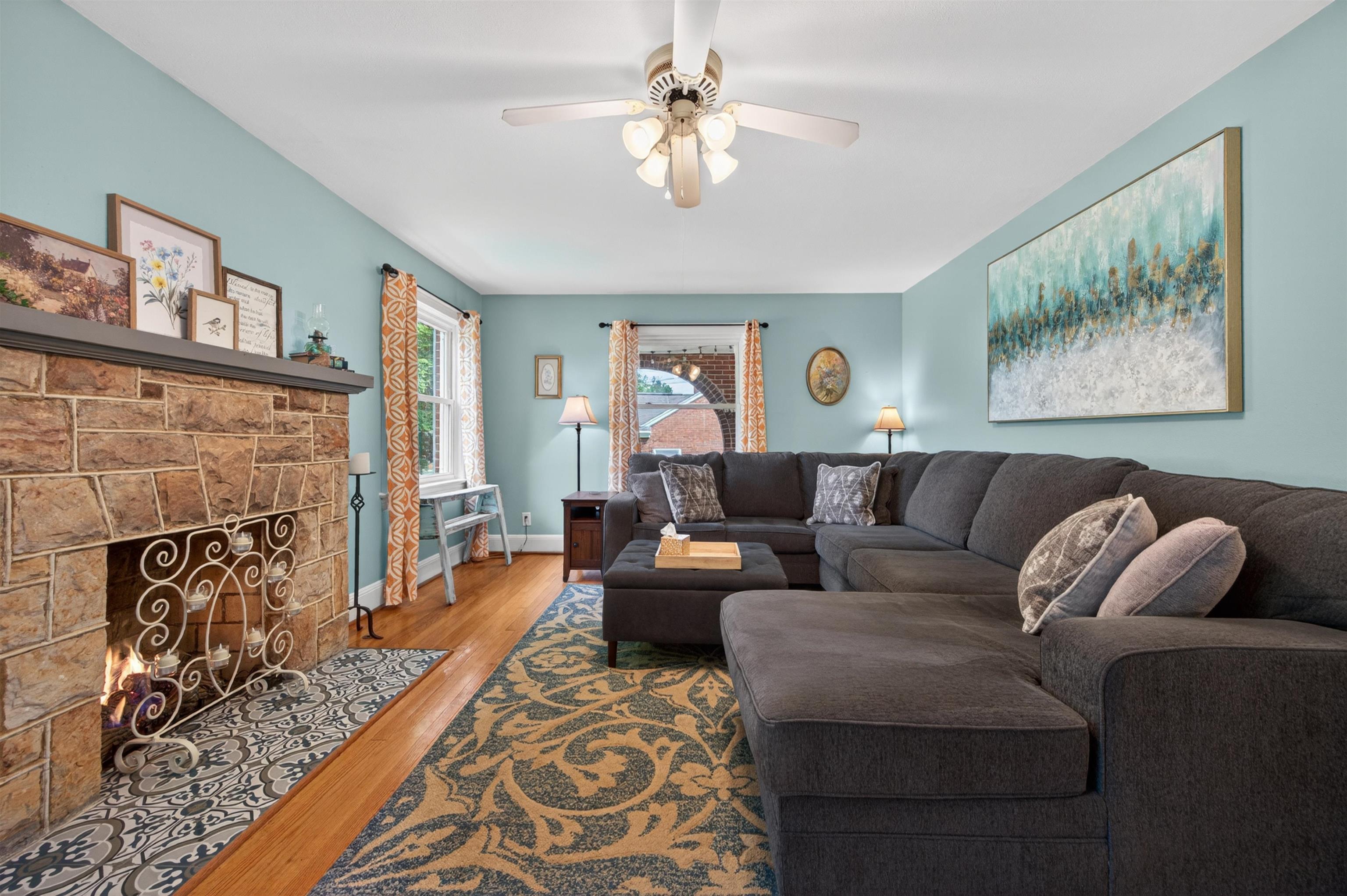 5214 Woodbury Street NW Roanoke VA 24012