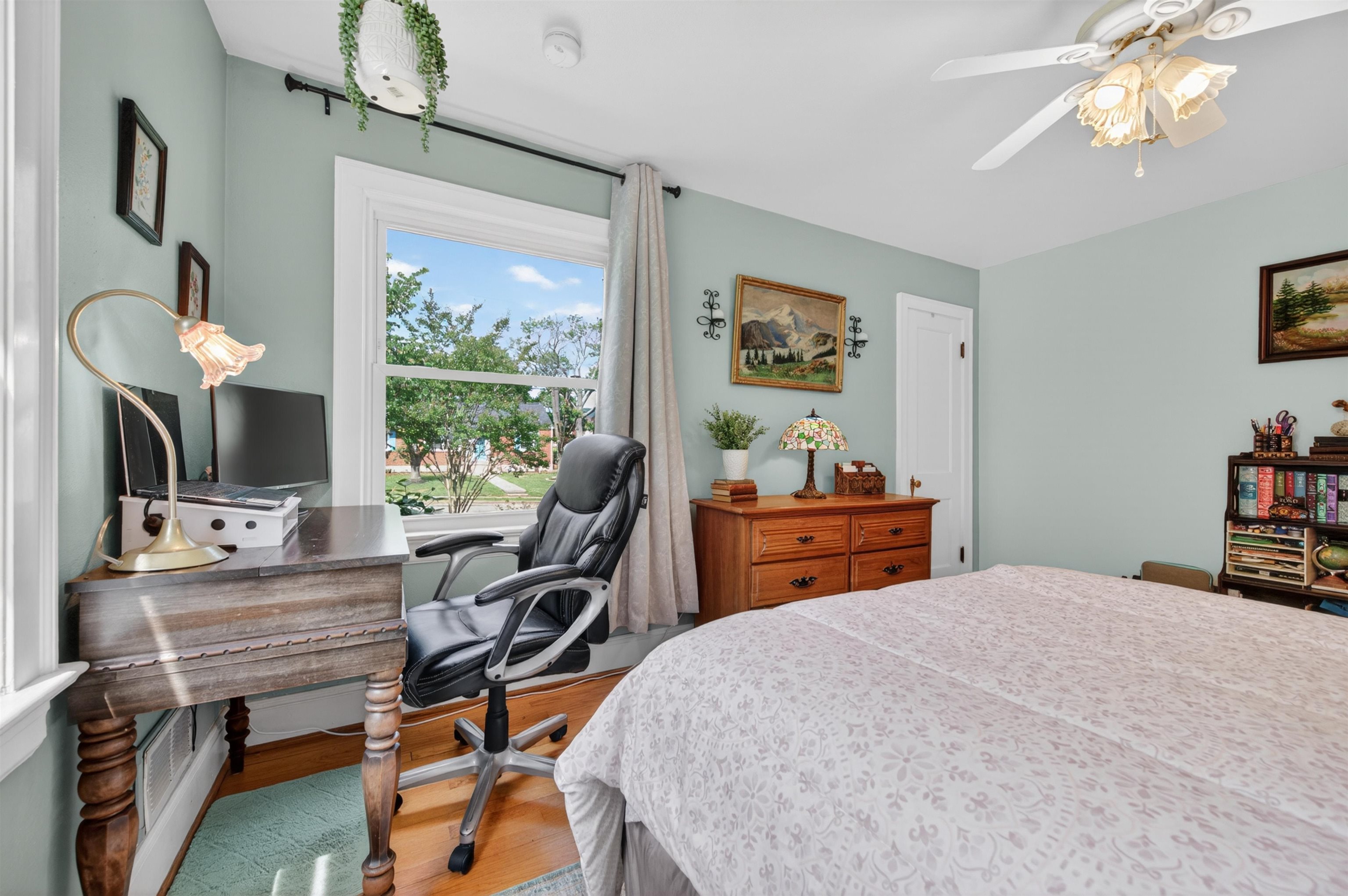 5214 Woodbury Street NW Roanoke VA 24012