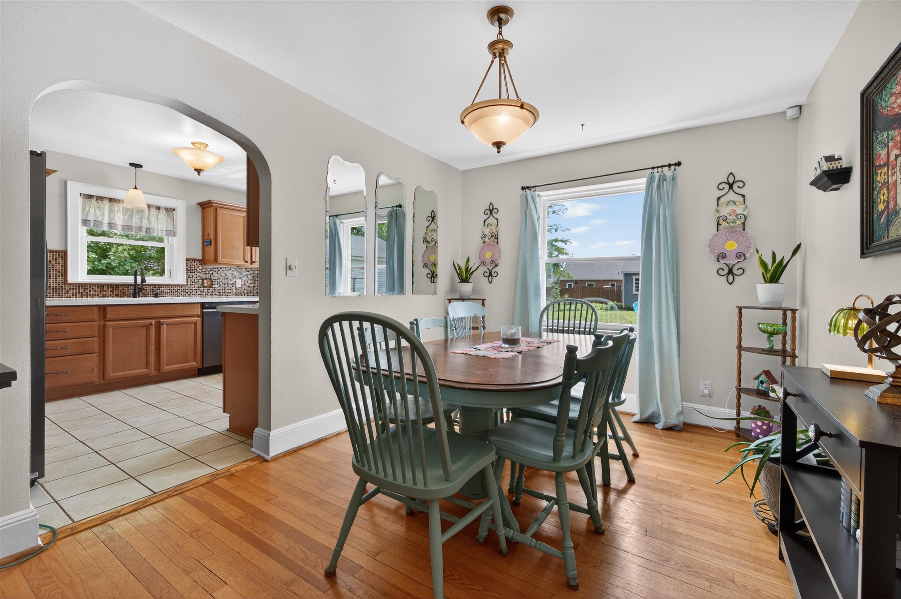 5214 Woodbury Street NW Roanoke VA 24012