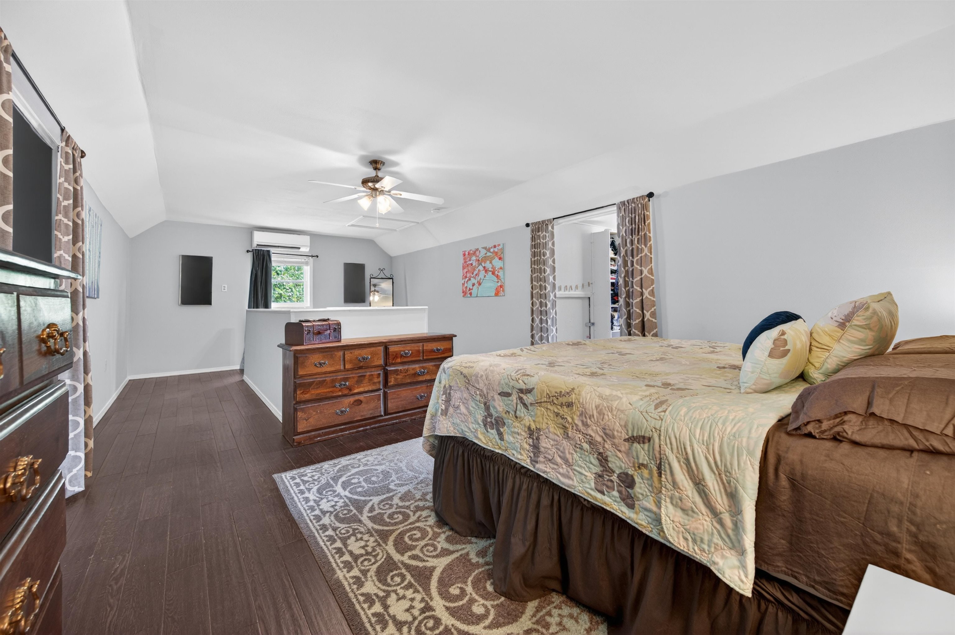 5214 Woodbury Street NW Roanoke VA 24012