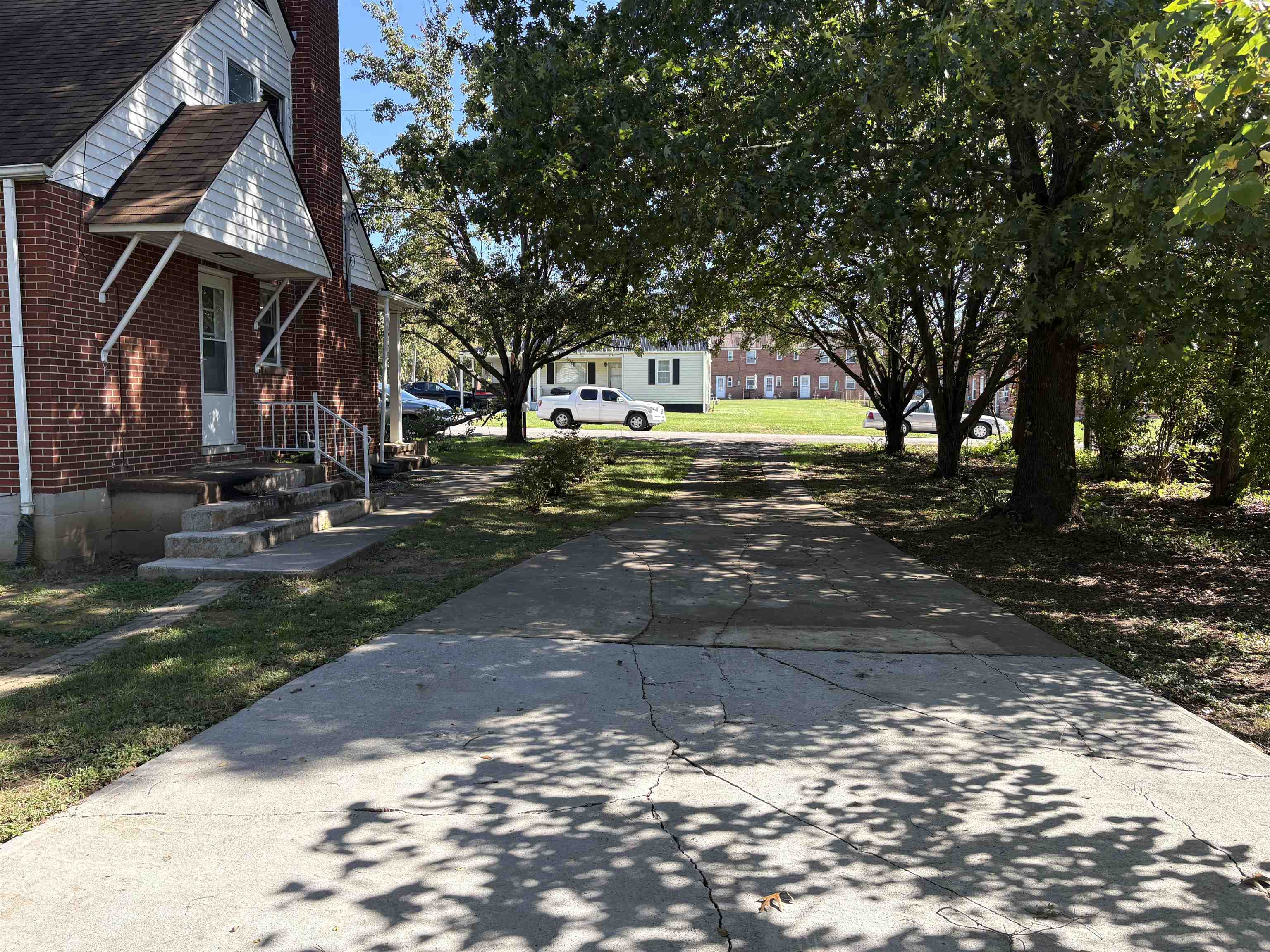 127 Roberta Street Narrows VA 24124