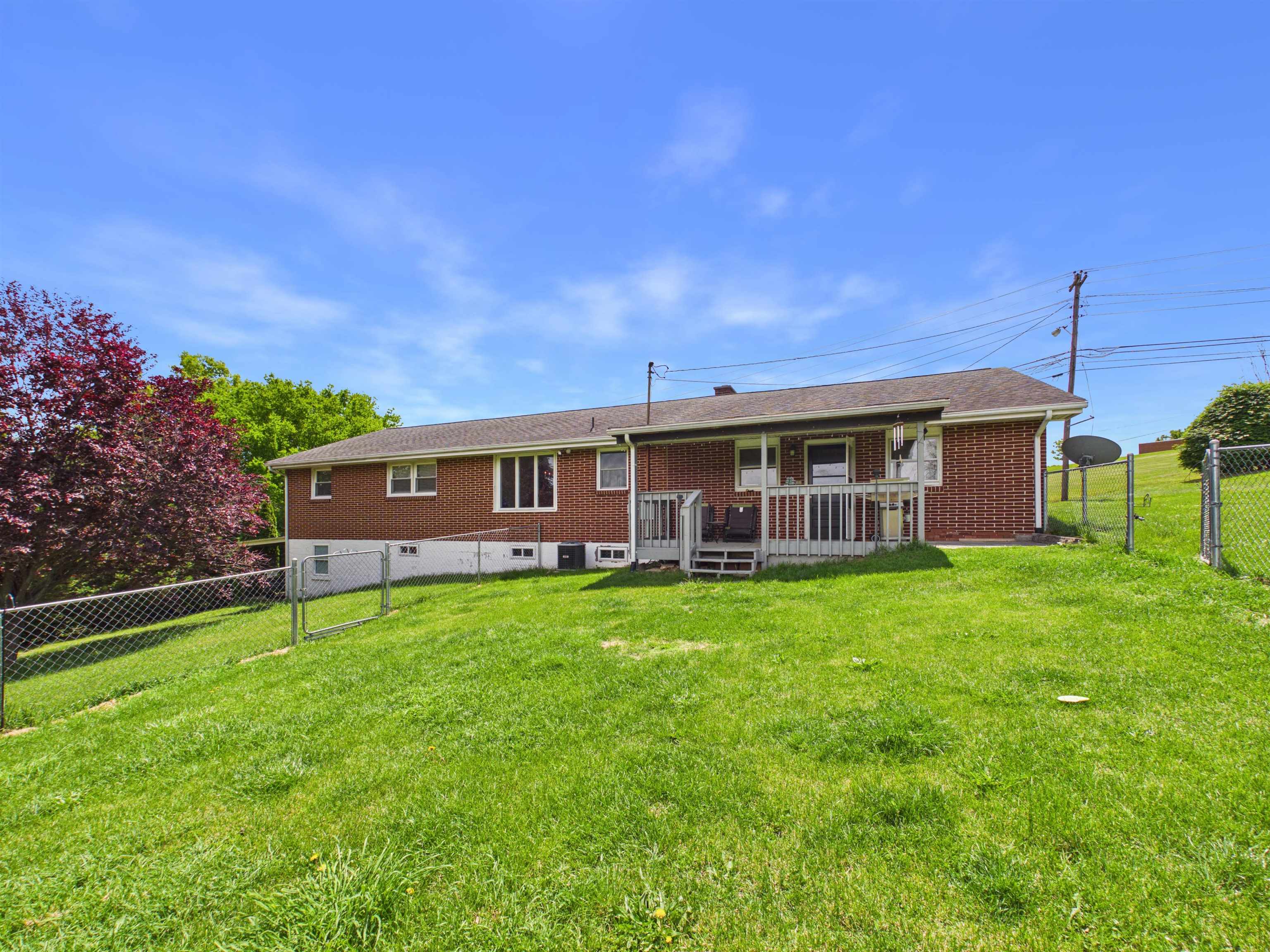85 Wades Lane Christiansburg VA 24073