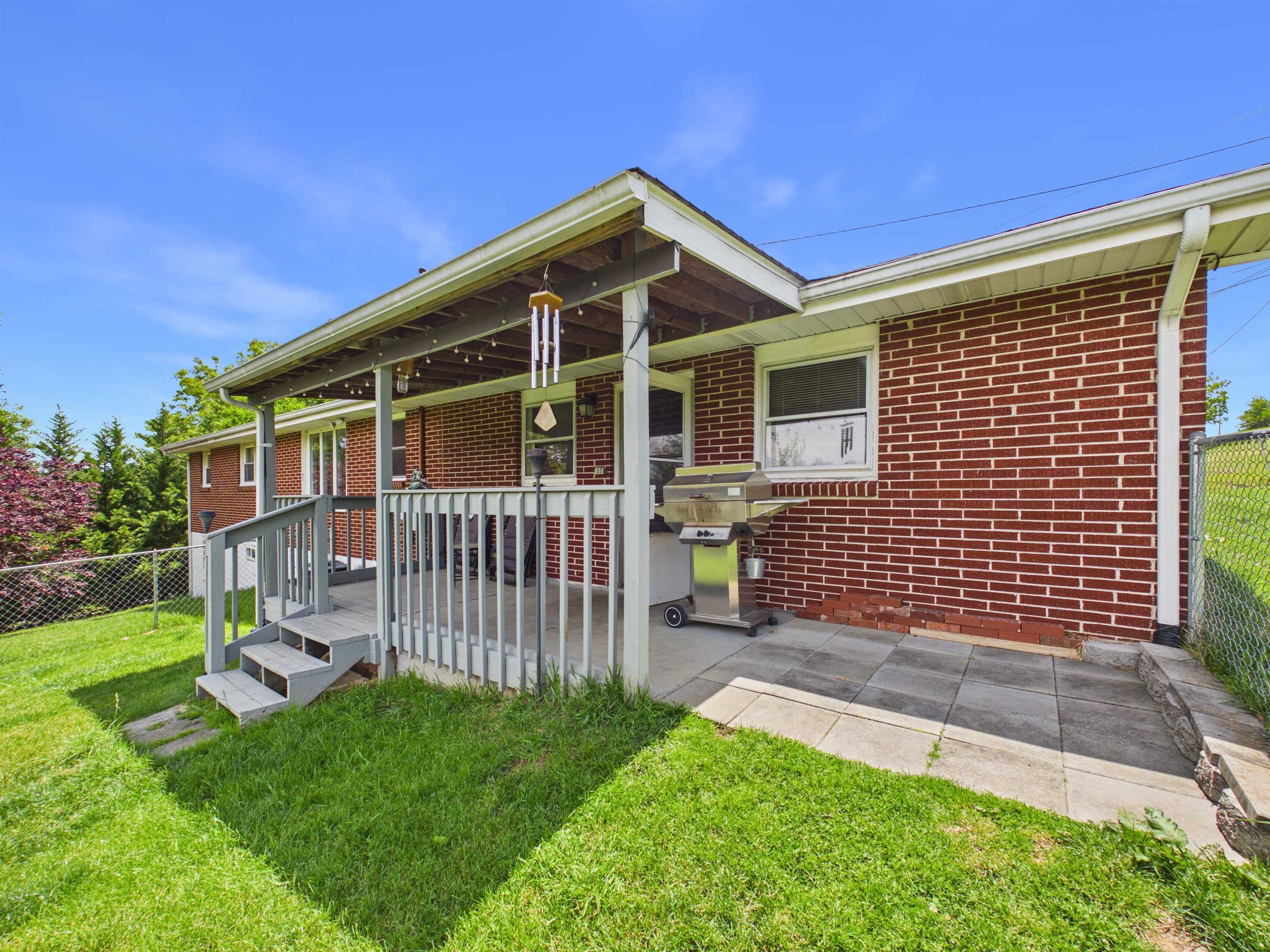 85 Wades Lane Christiansburg VA 24073