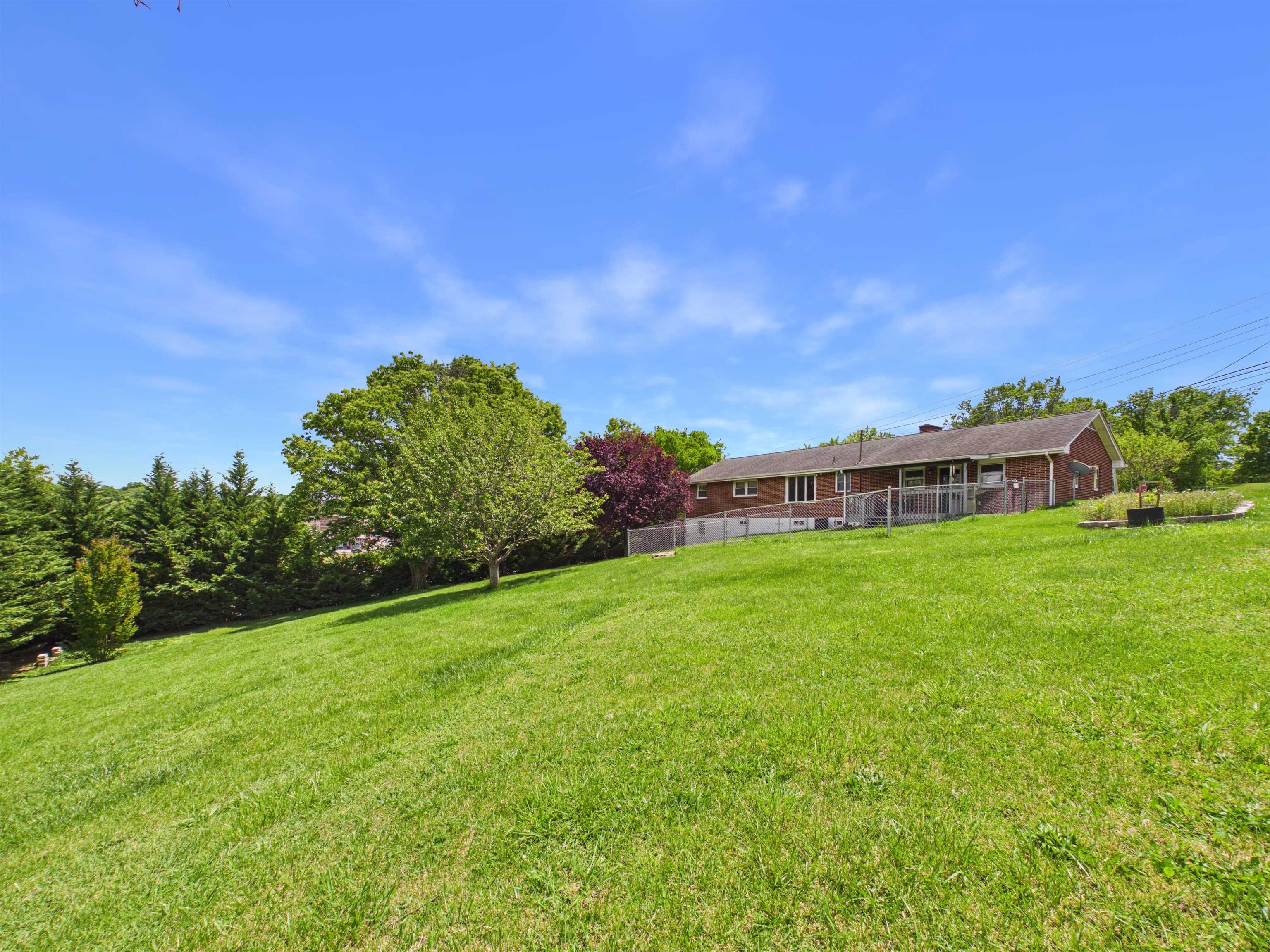 85 Wades Lane Christiansburg VA 24073