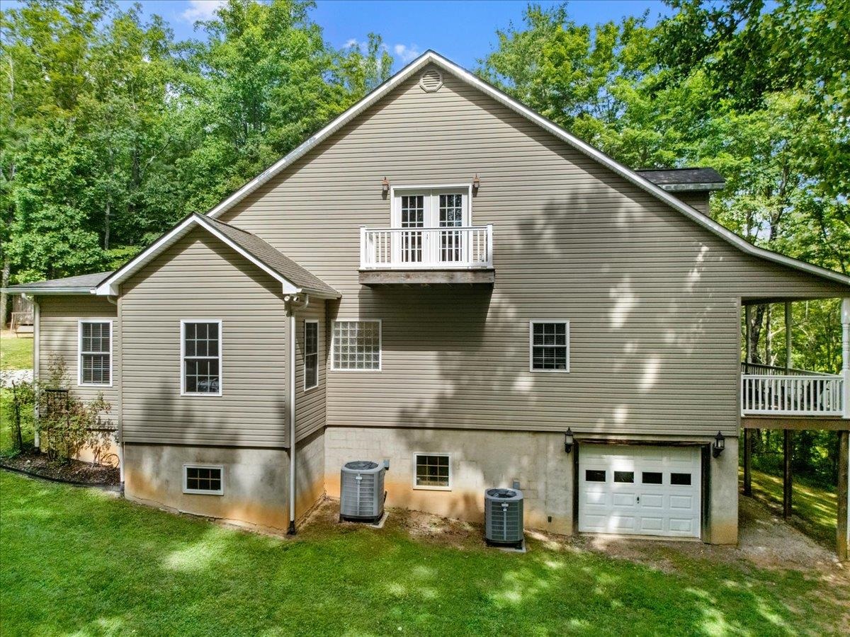 674 Wild Cherry Road NE Pilot VA 24138