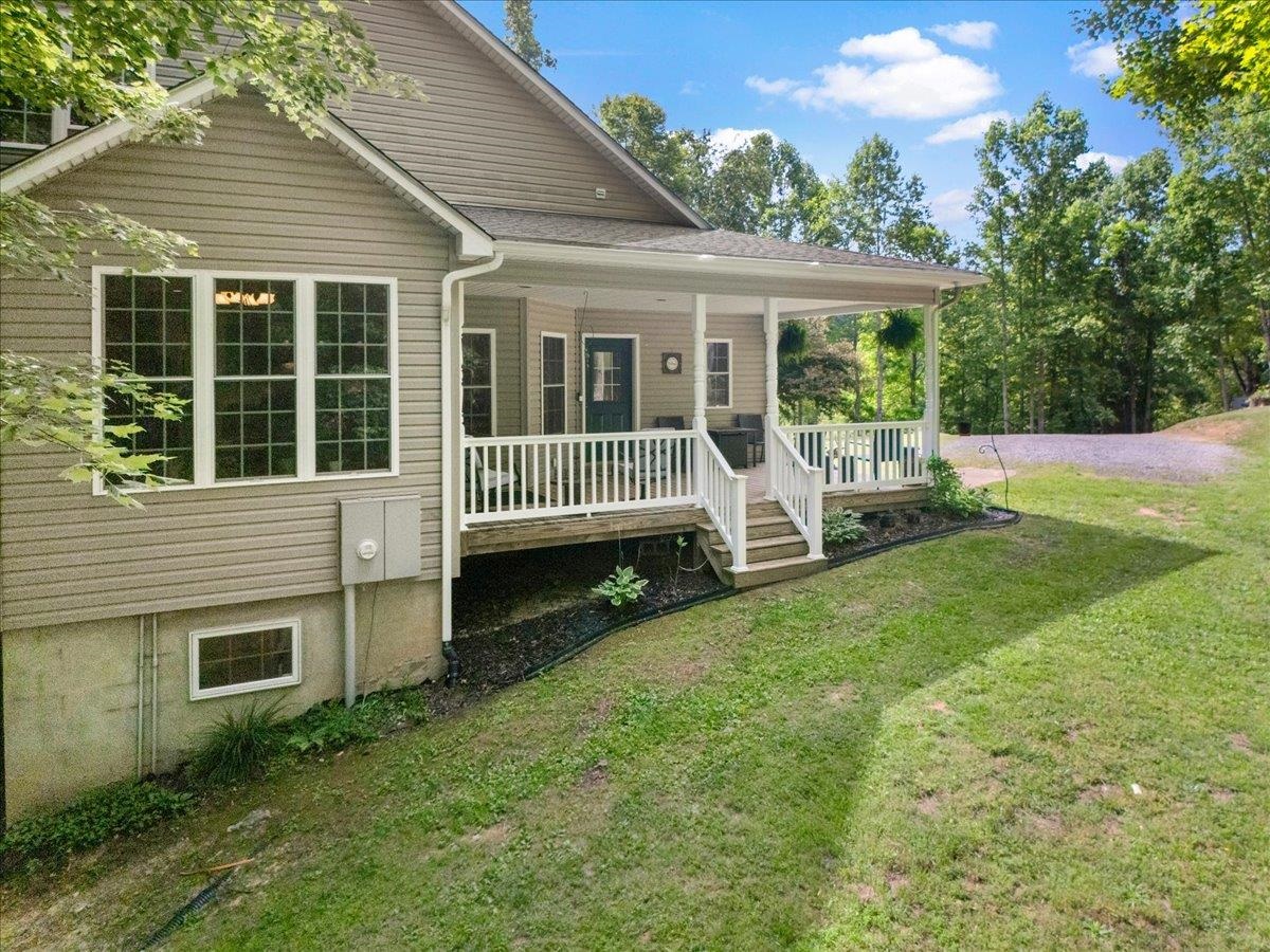674 Wild Cherry Road NE Pilot VA 24138