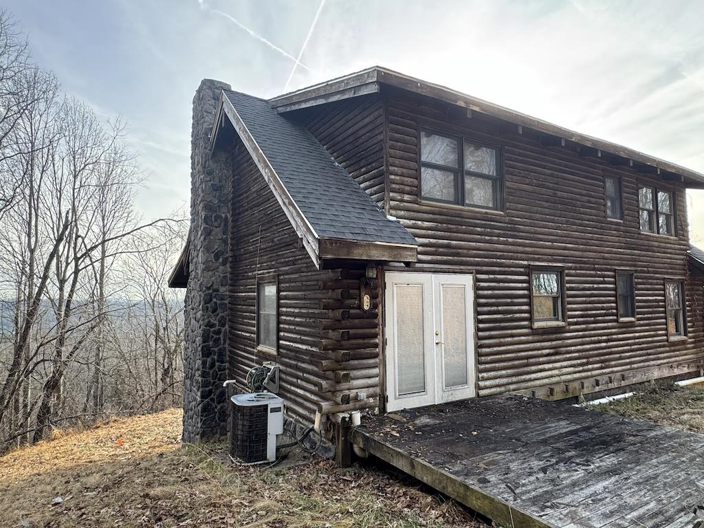 1212 Eagle View Drive NE Pilot VA 24138