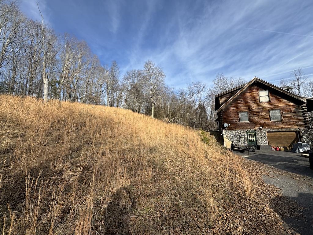 1212 Eagle View Drive NE Pilot VA 24138
