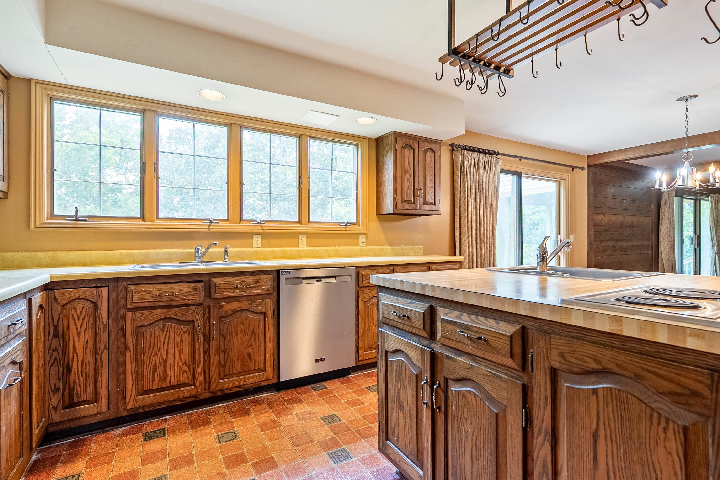 2232 Woodland Hills Drive Blacksburg VA 24060