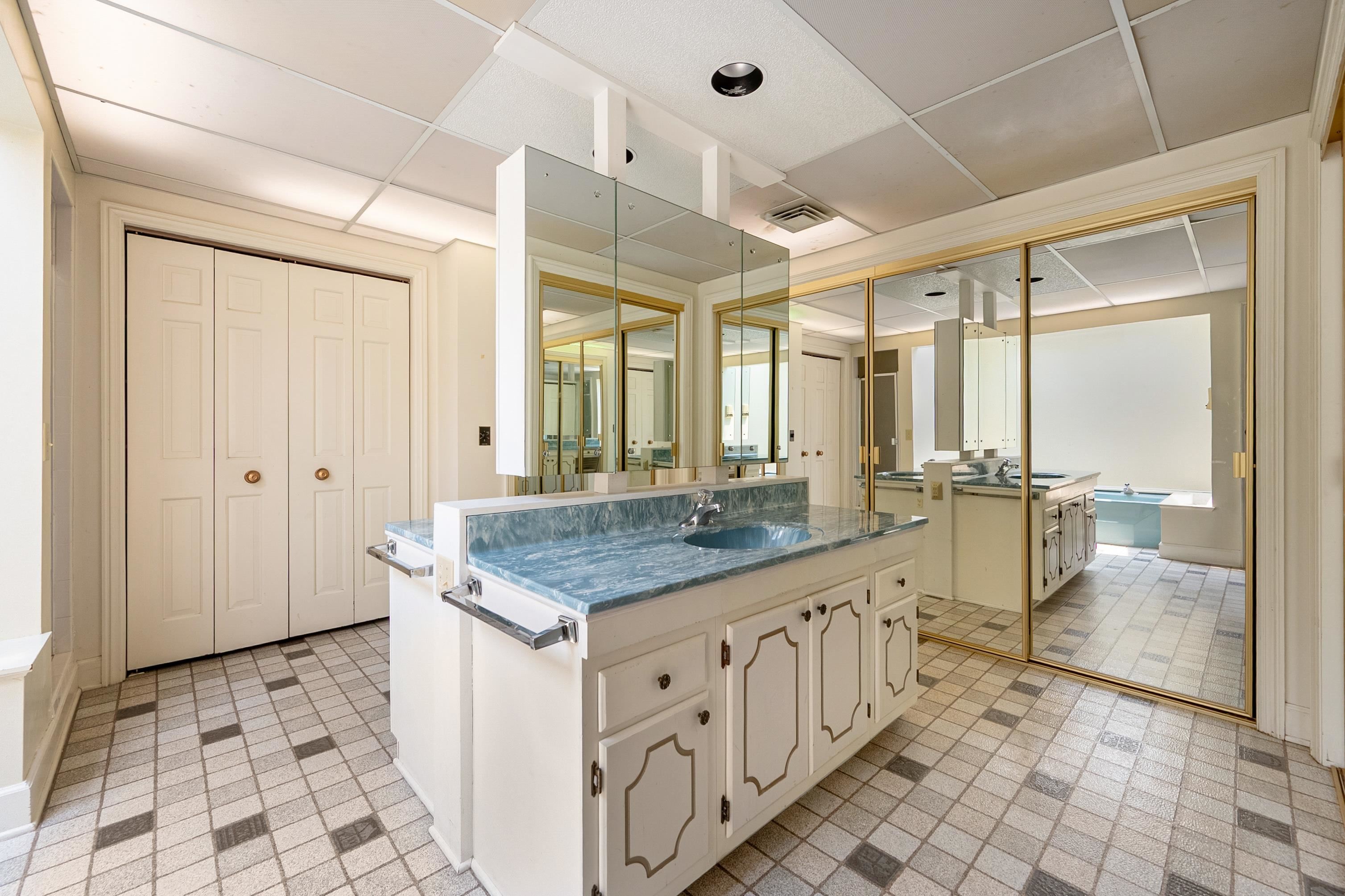 2232 Woodland Hills Drive Blacksburg VA 24060