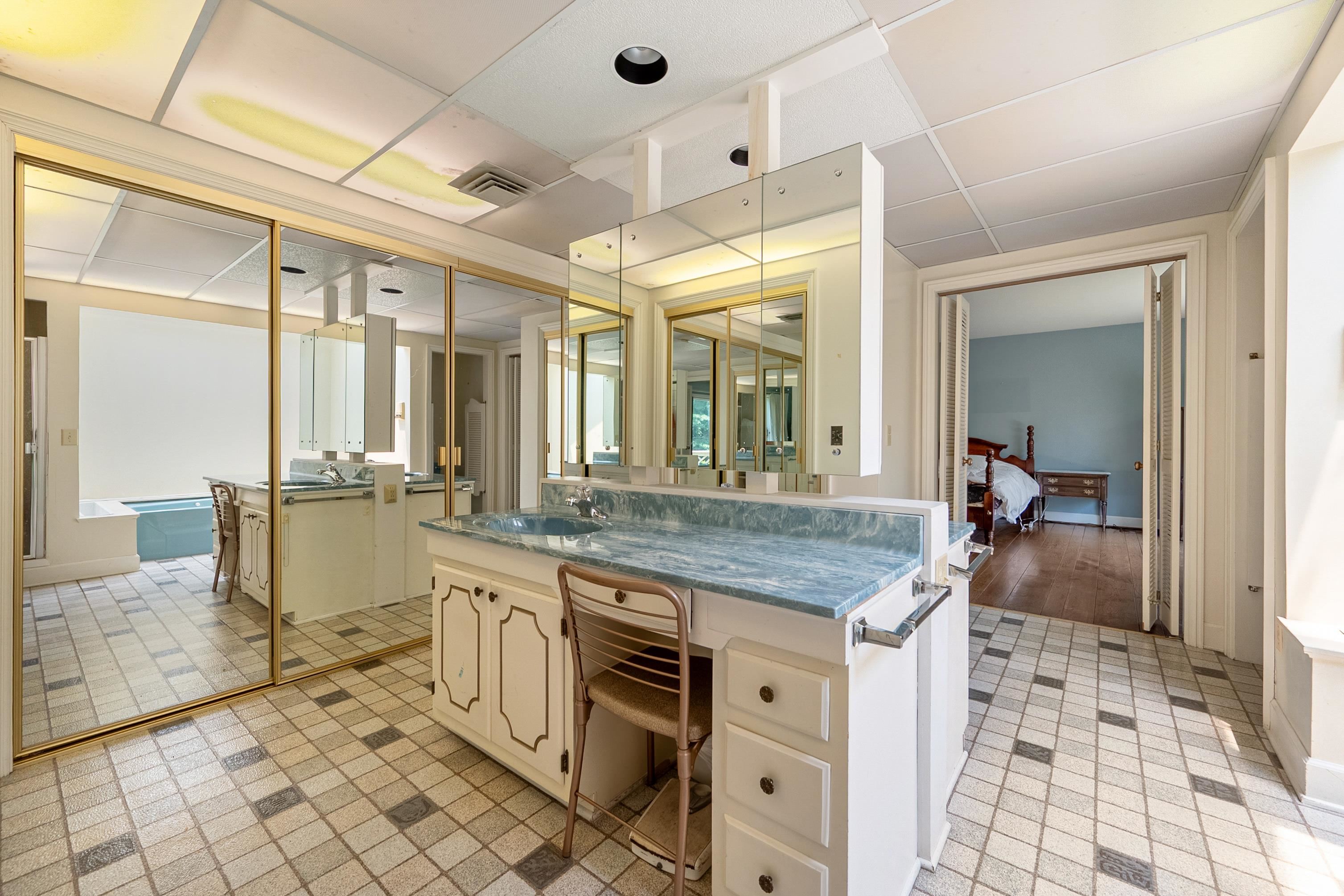 2232 Woodland Hills Drive Blacksburg VA 24060