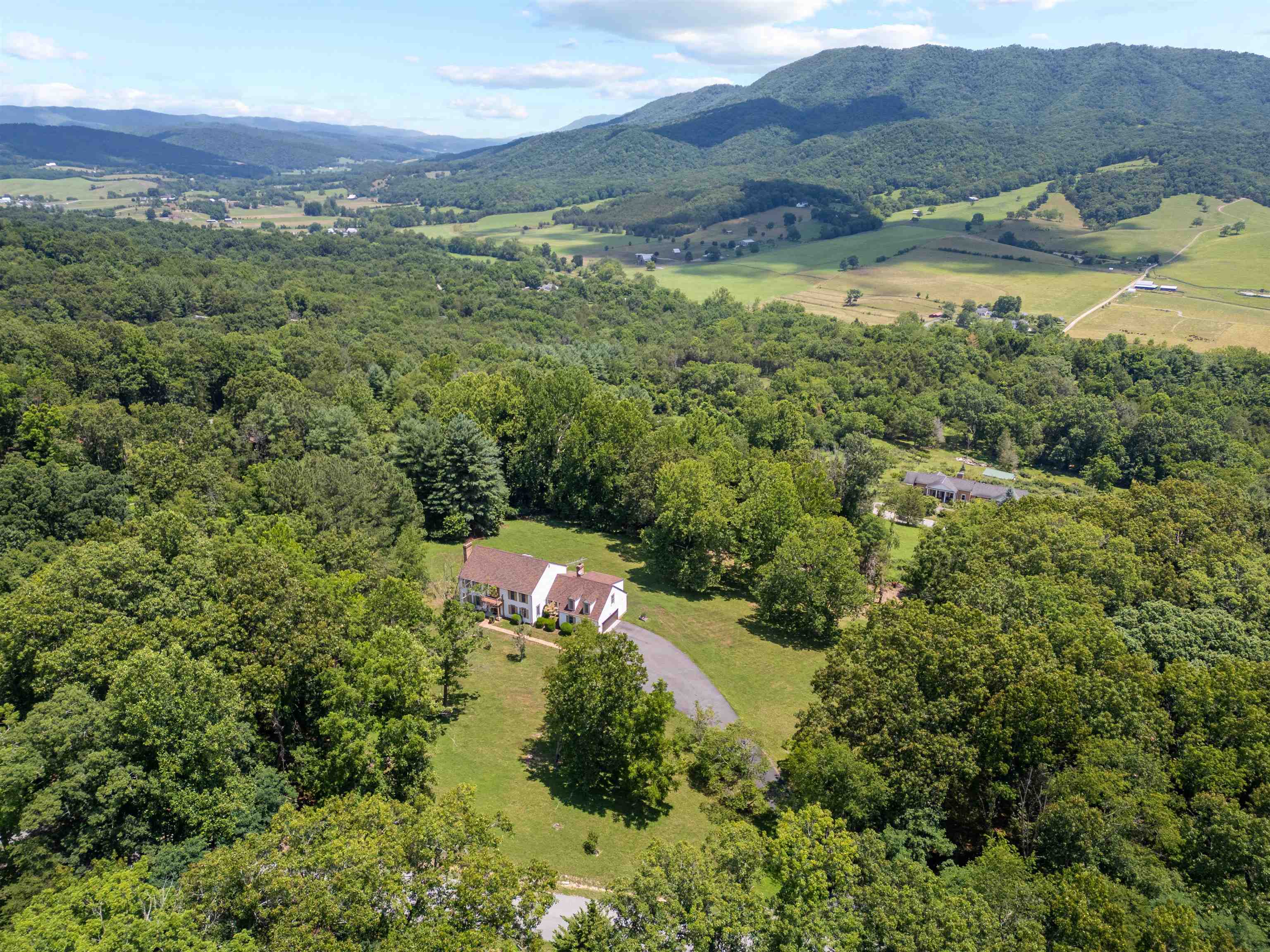 2232 Woodland Hills Drive Blacksburg VA 24060