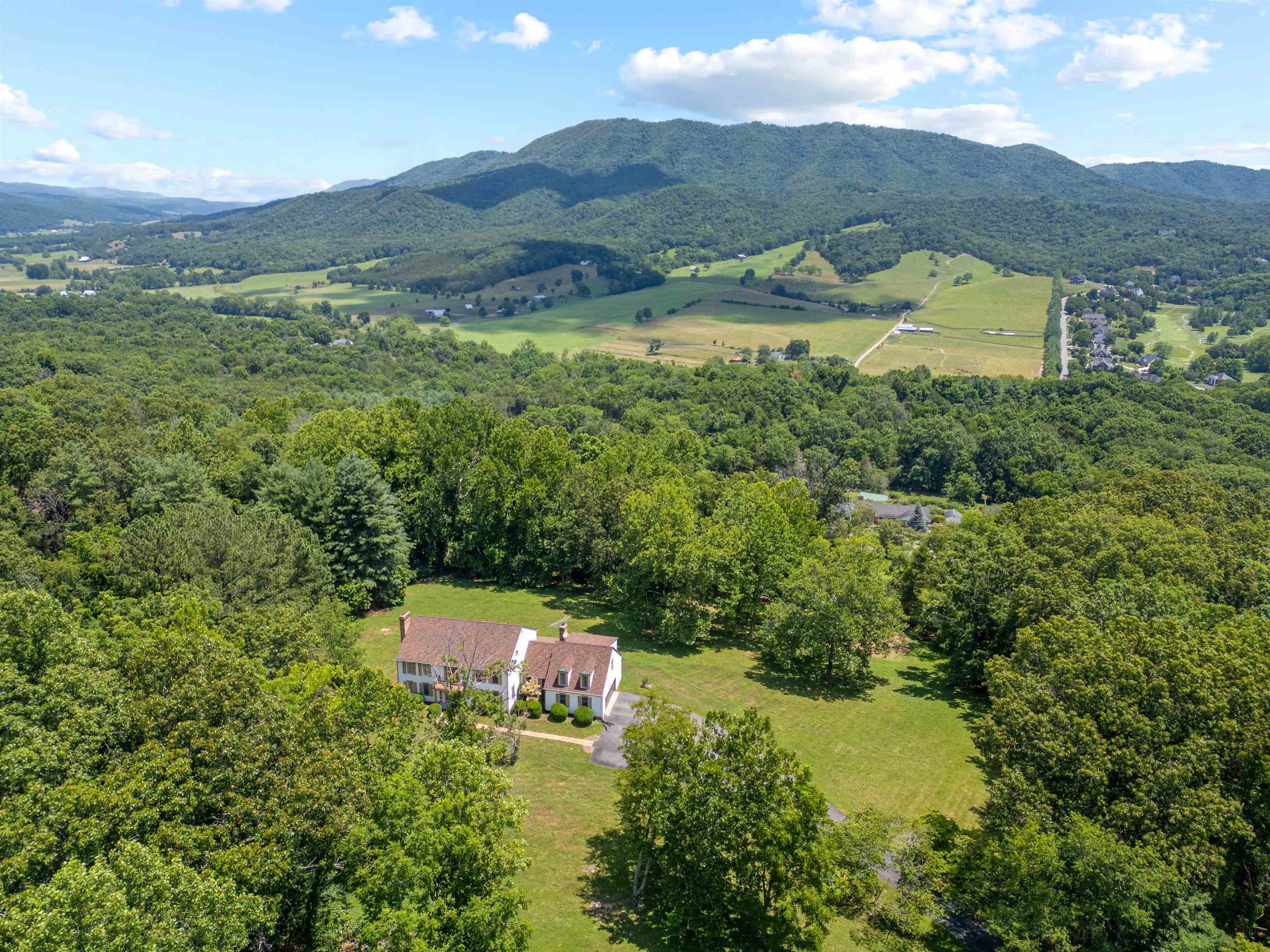 2232 Woodland Hills Drive Blacksburg VA 24060