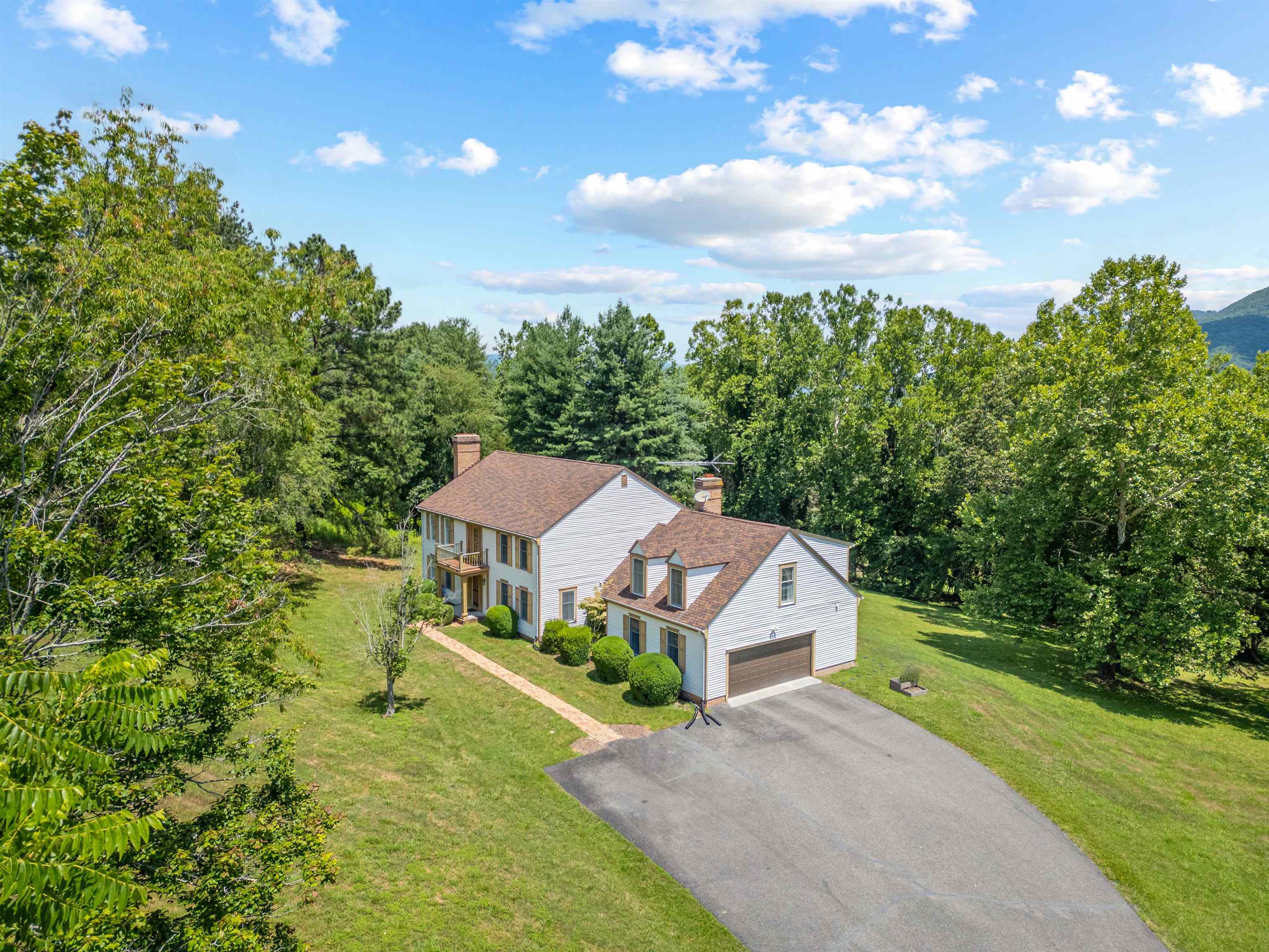2232 Woodland Hills Drive Blacksburg VA 24060