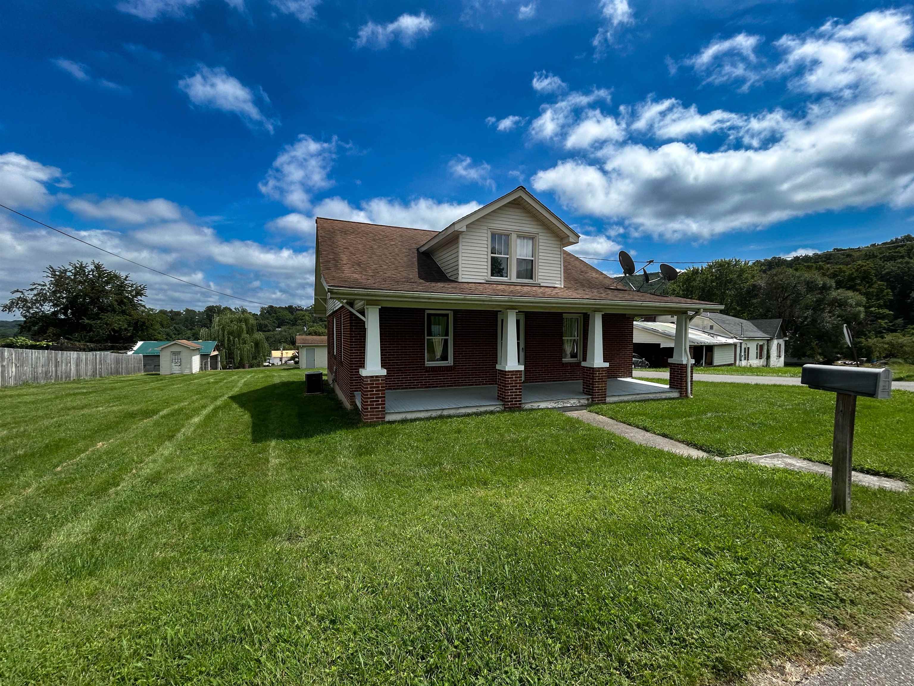 315 Lake Street Pulaski VA 24301