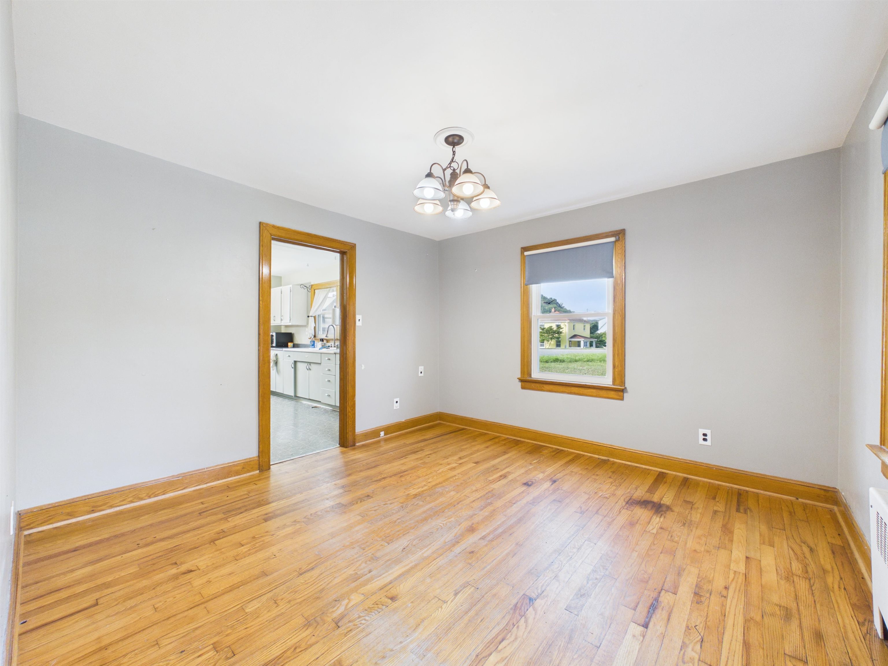 105 Washington Street Pembroke VA 24136