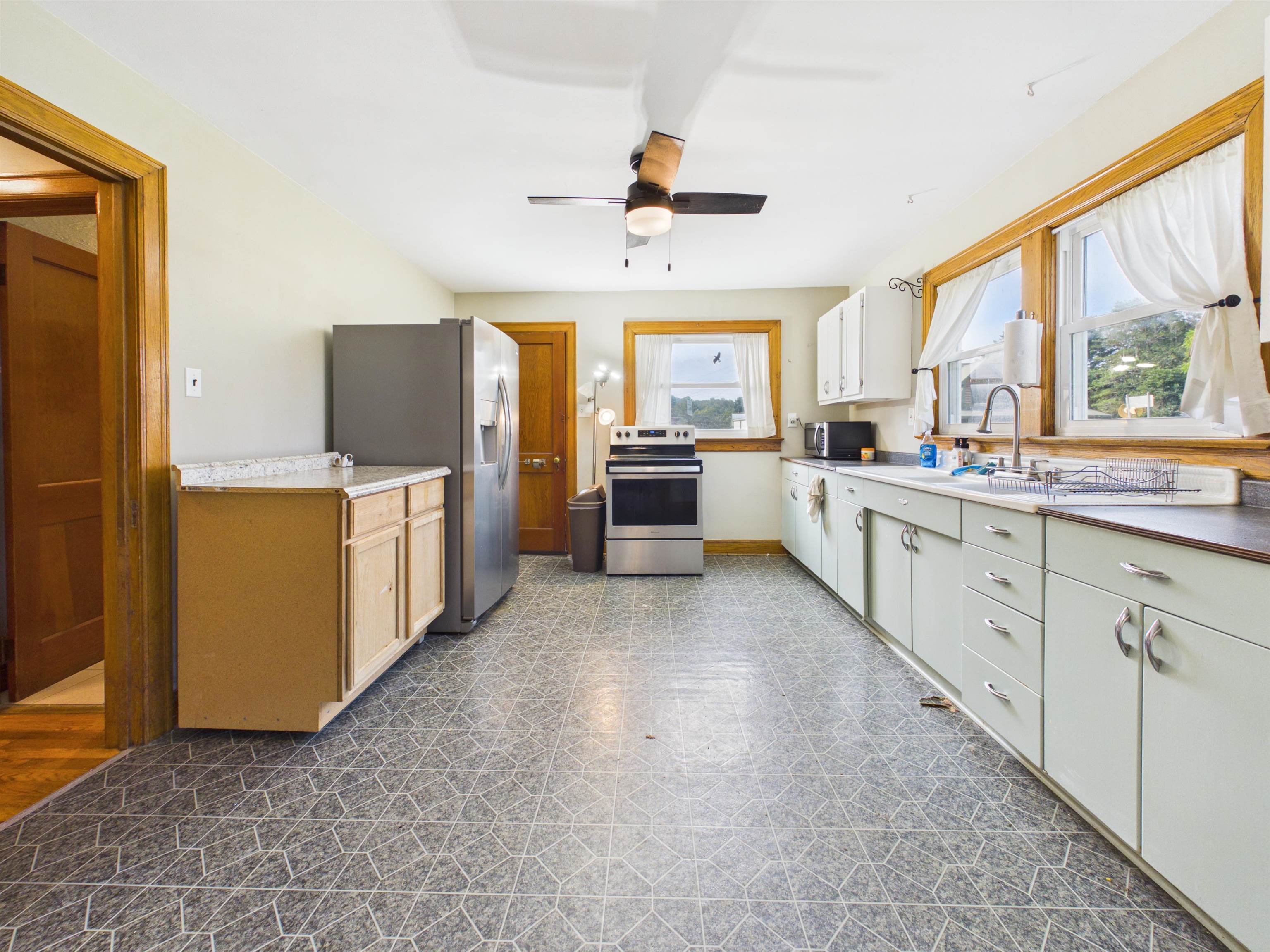 105 Washington Street Pembroke VA 24136