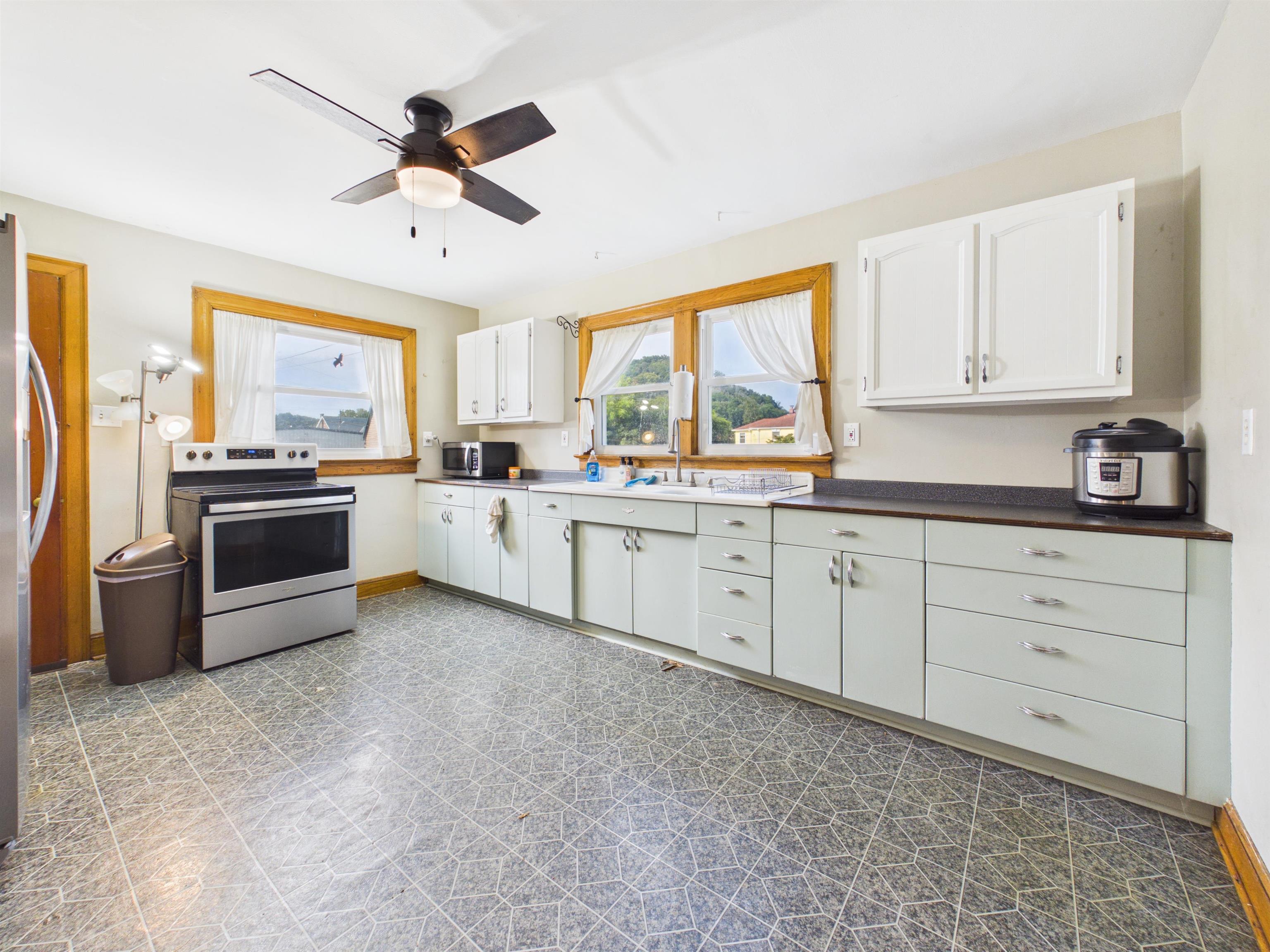 105 Washington Street Pembroke VA 24136