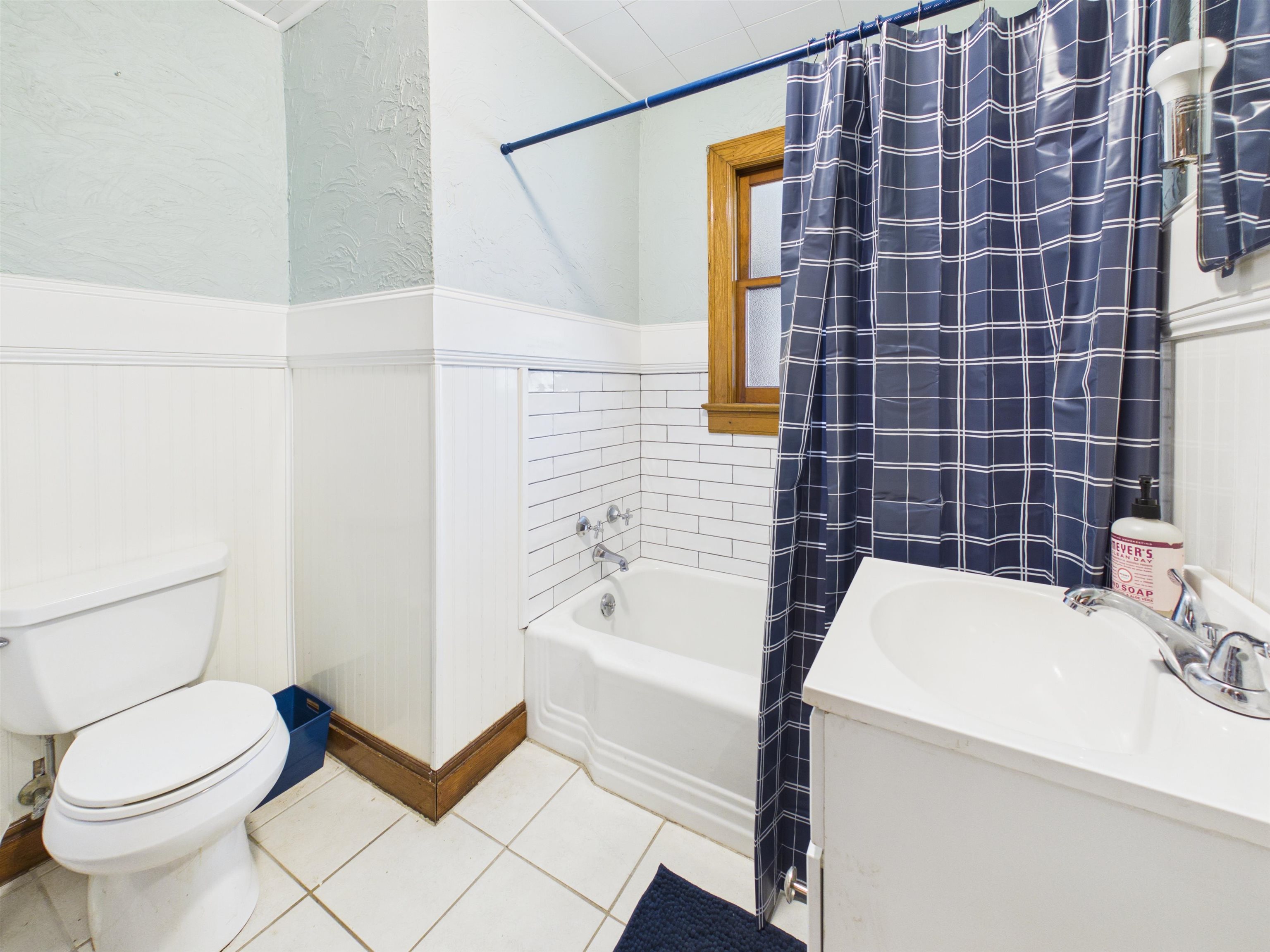 105 Washington Street Pembroke VA 24136