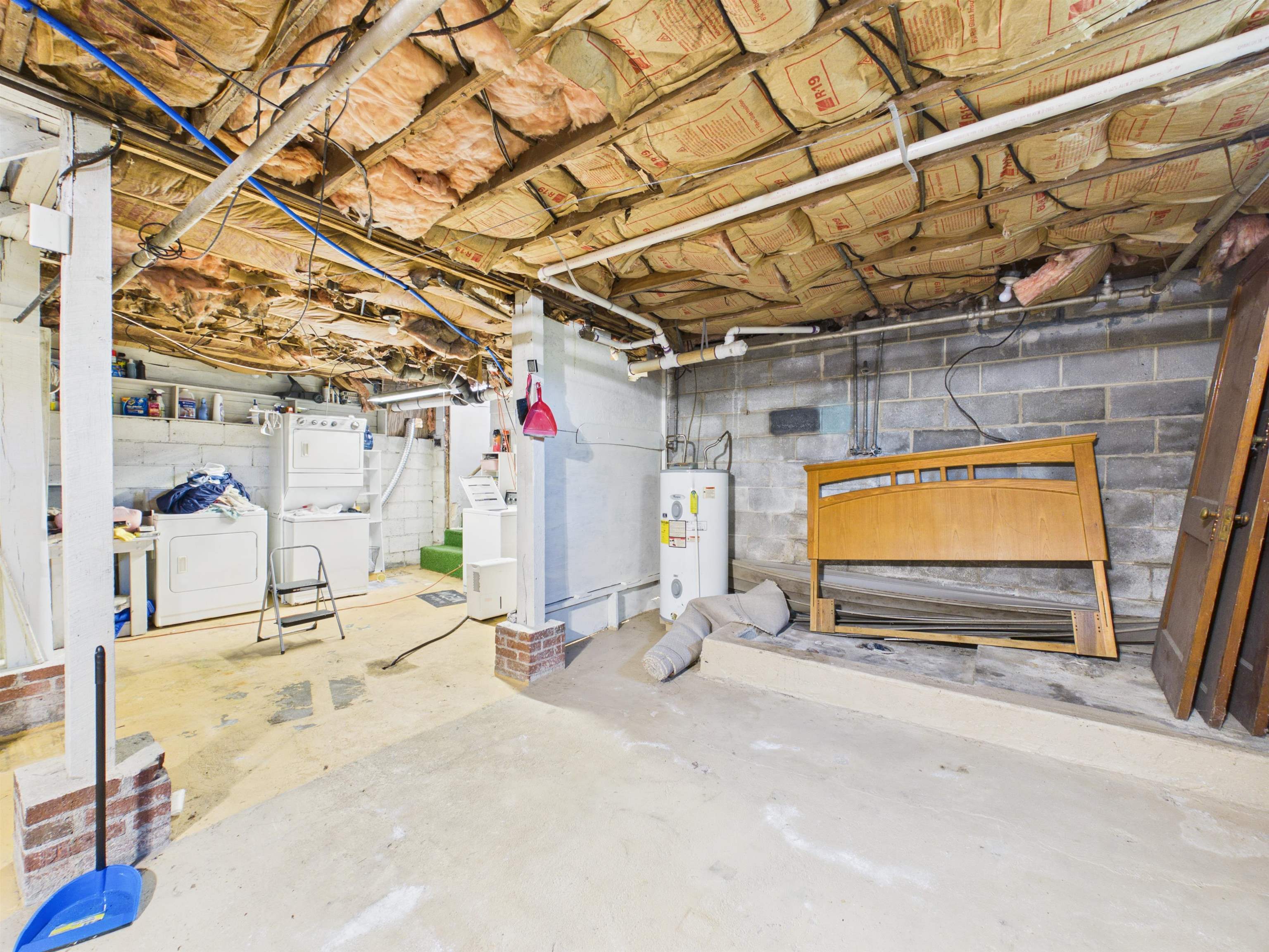 105 Washington Street Pembroke VA 24136