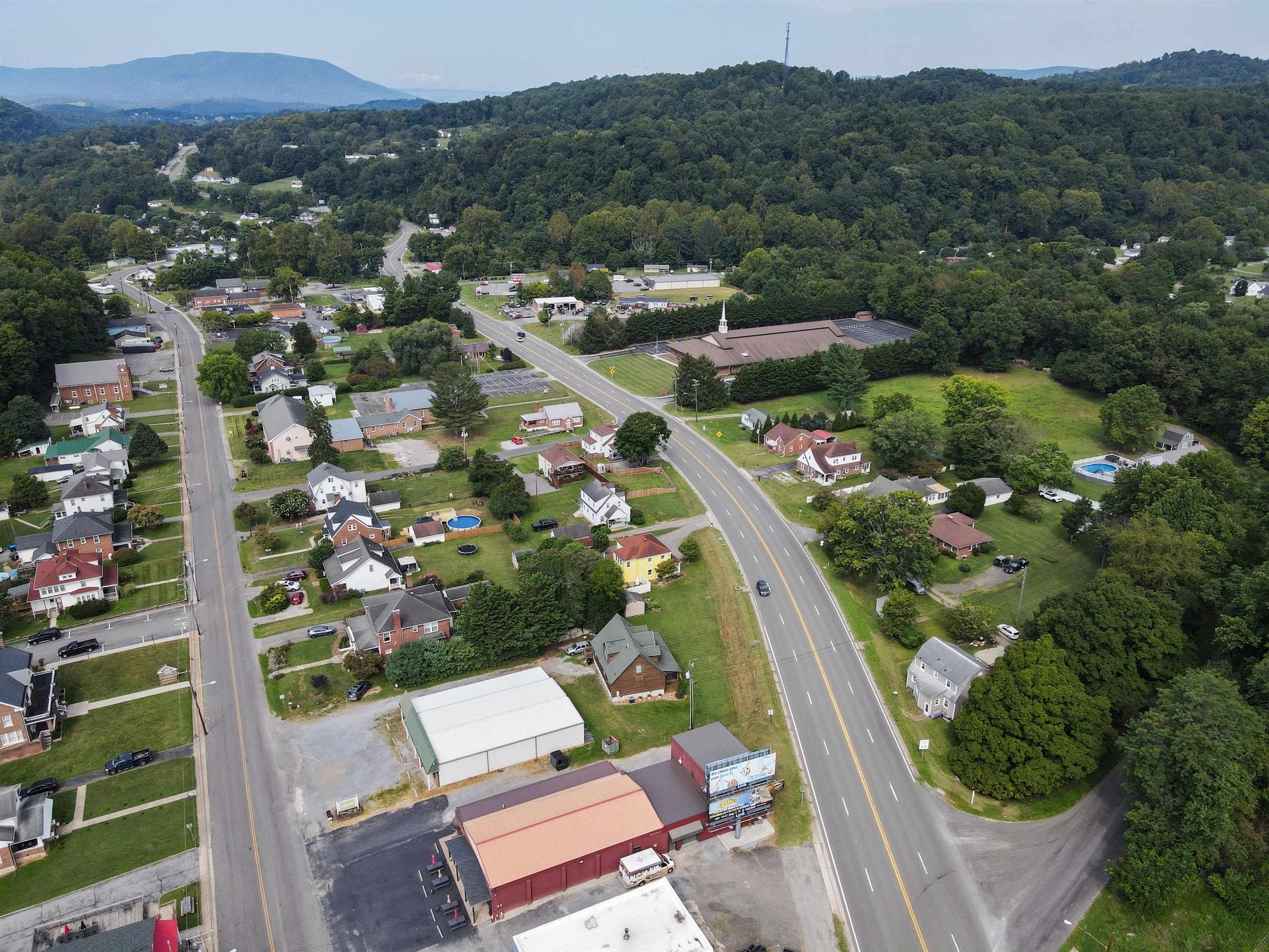 105 Washington Street Pembroke VA 24136