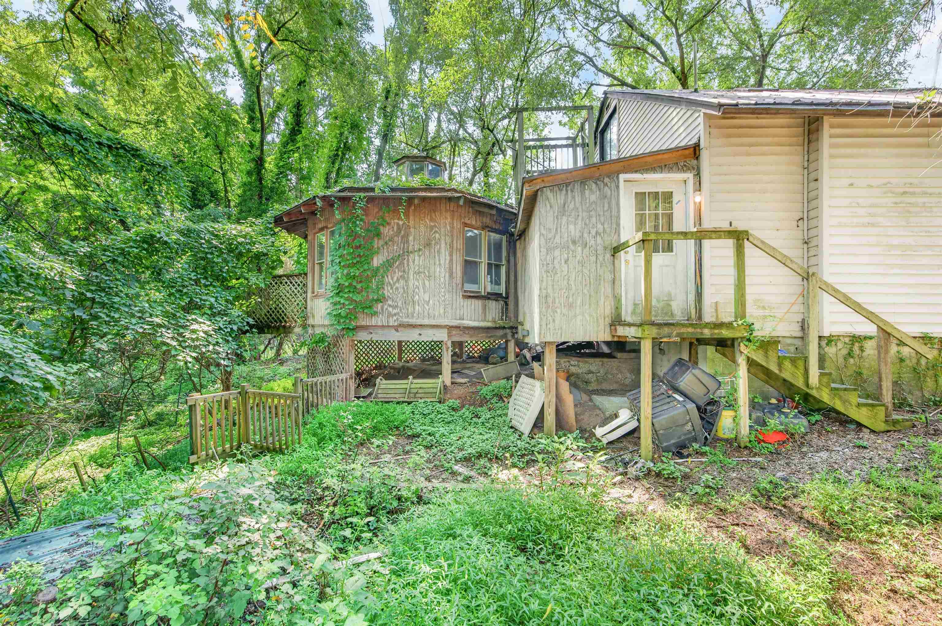 105 Taylor Street Radford VA 24141