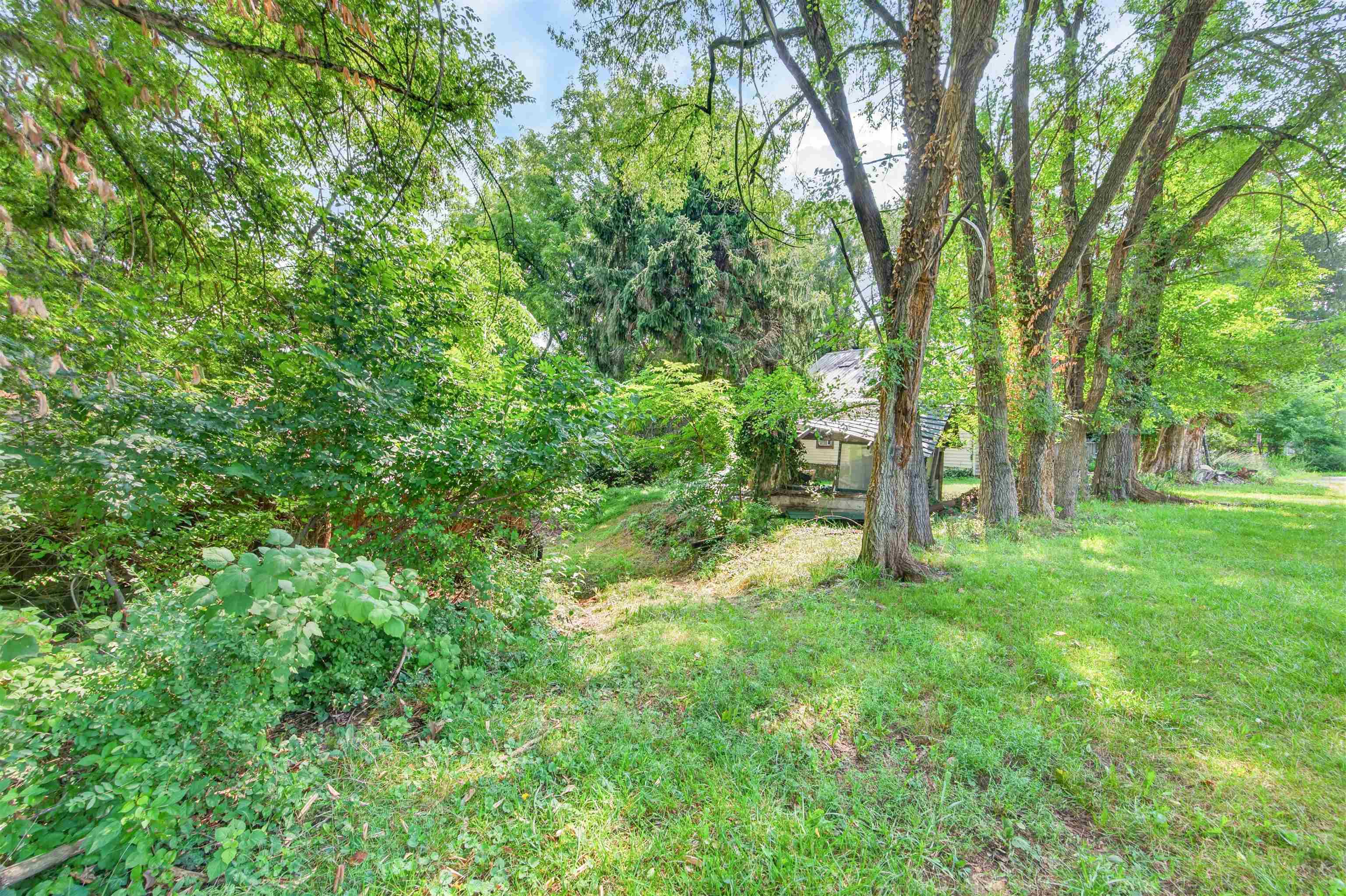 105 Taylor Street Radford VA 24141