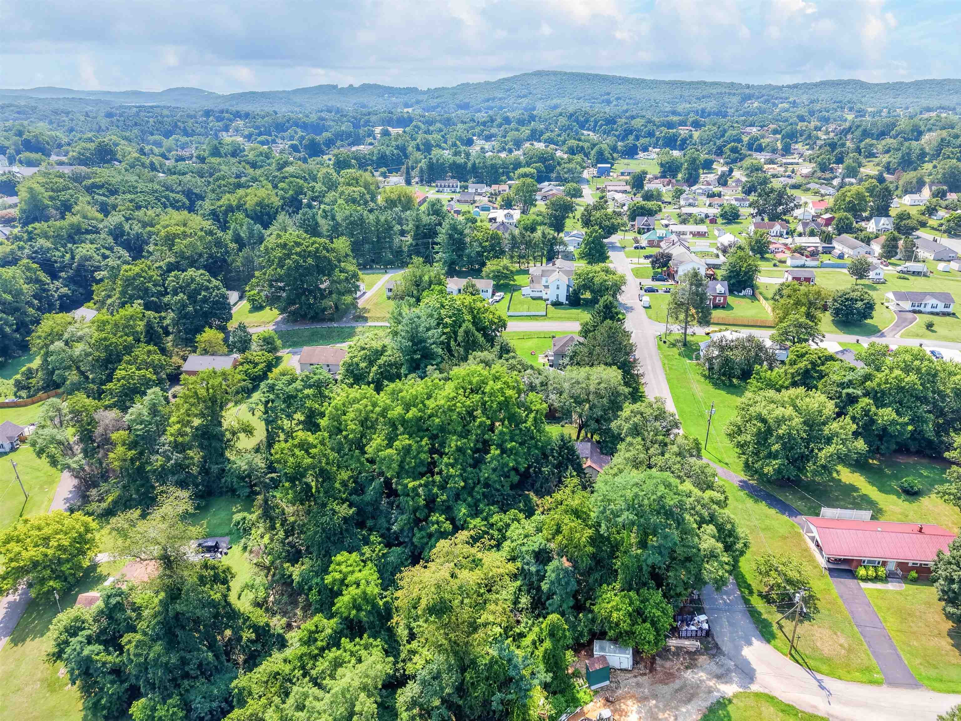 105 Taylor Street Radford VA 24141