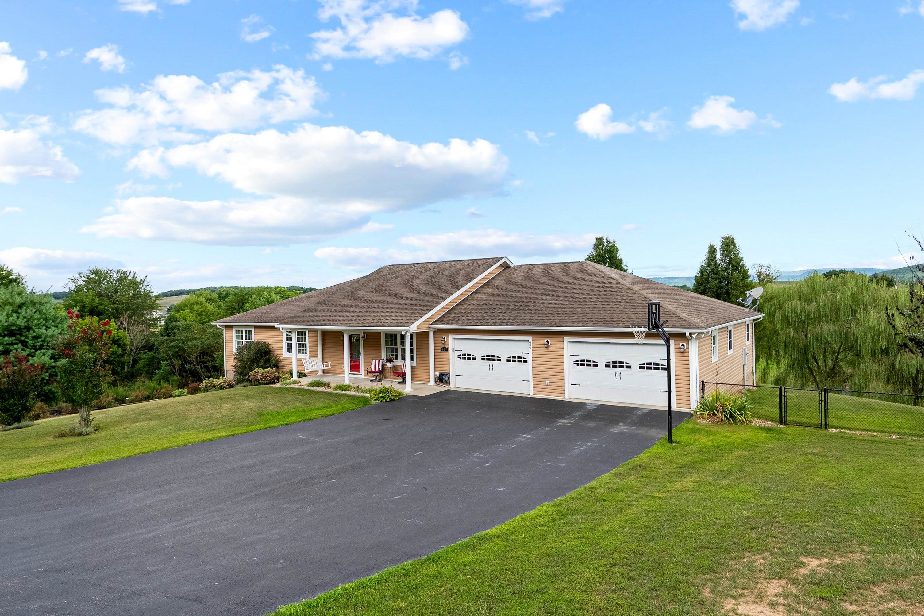 409 Whispering Pines Road Max Meadows VA 24360