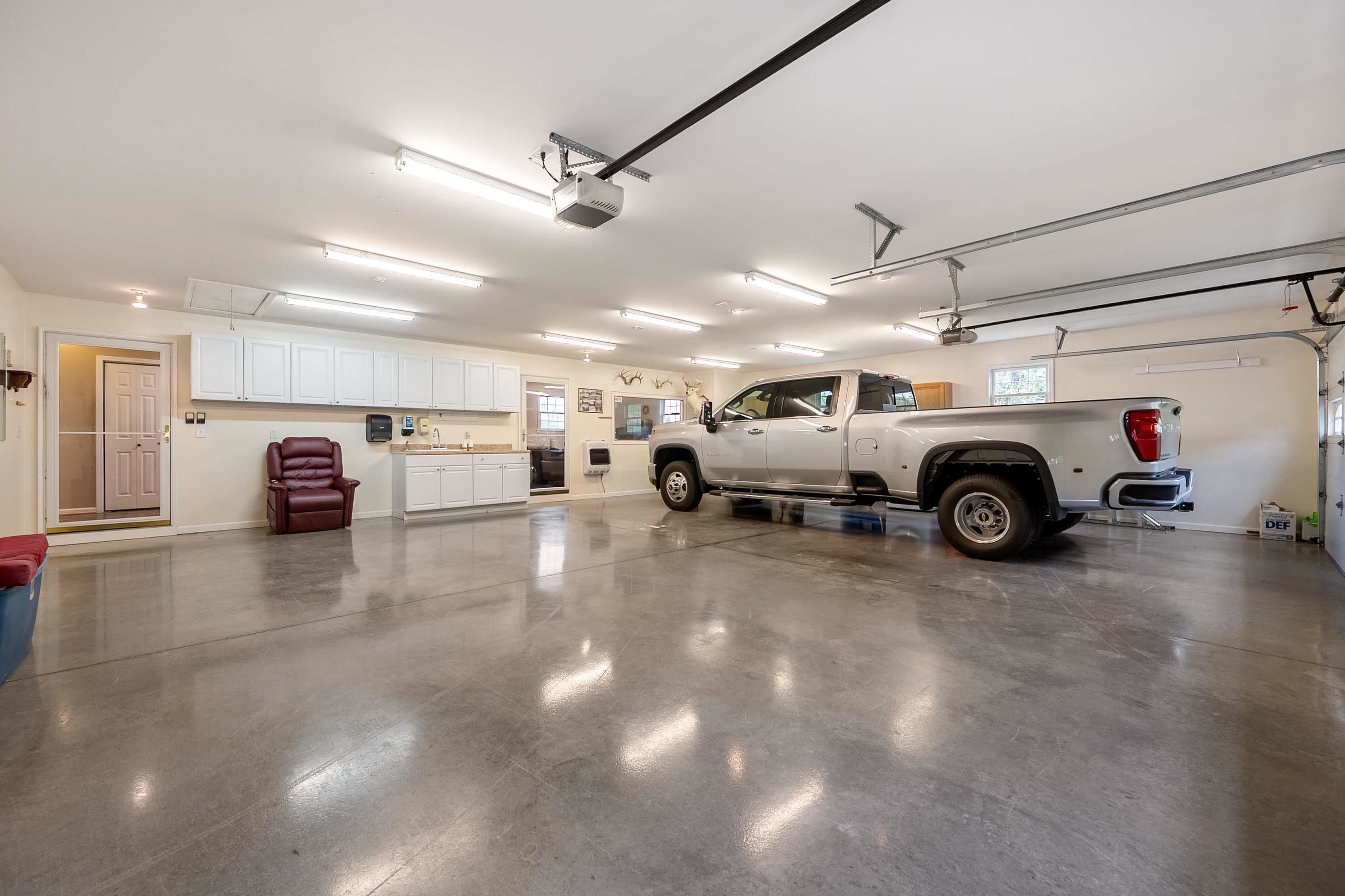 409 Whispering Pines Road Max Meadows VA 24360