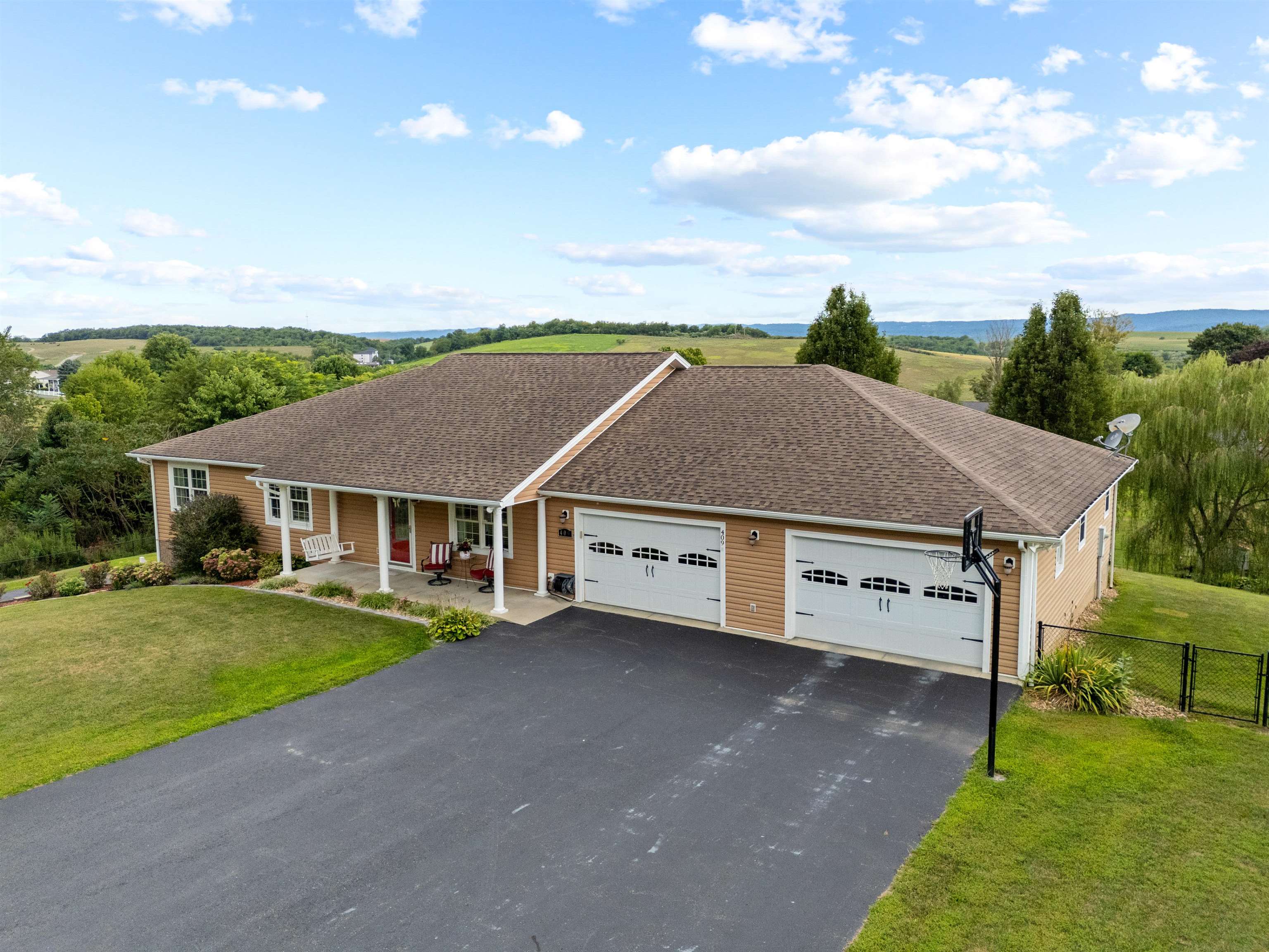 409 Whispering Pines Road Max Meadows VA 24360