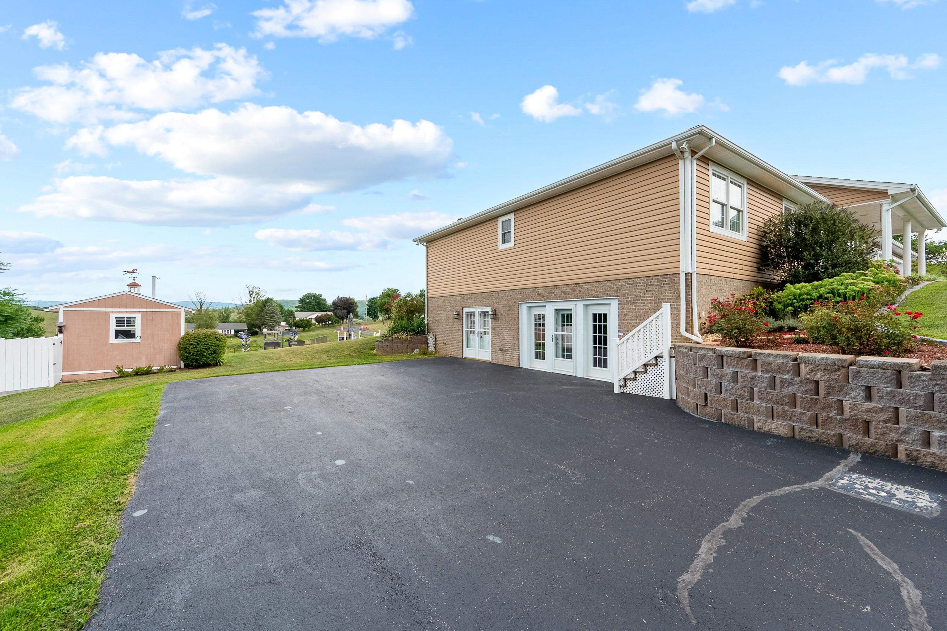 409 Whispering Pines Road Max Meadows VA 24360