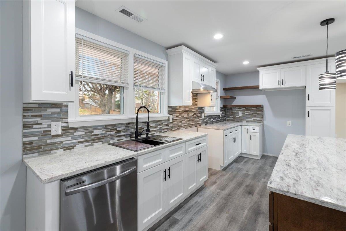 909 Custis Street Radford VA 24141