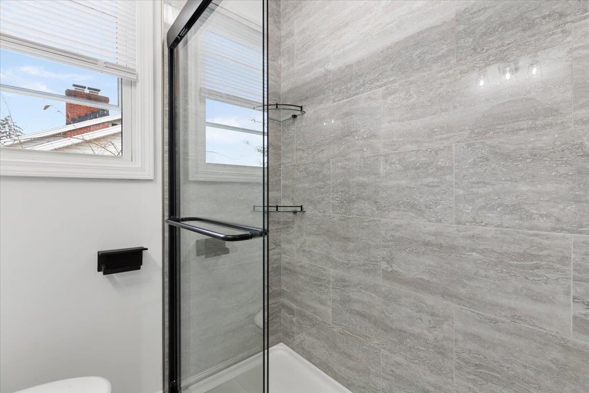 909 Custis Street Radford VA 24141