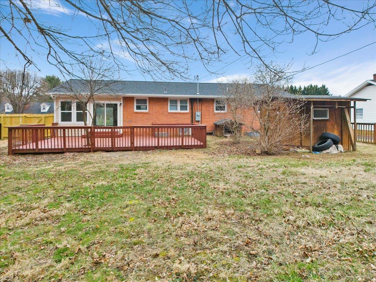 909 Custis Street Radford VA 24141