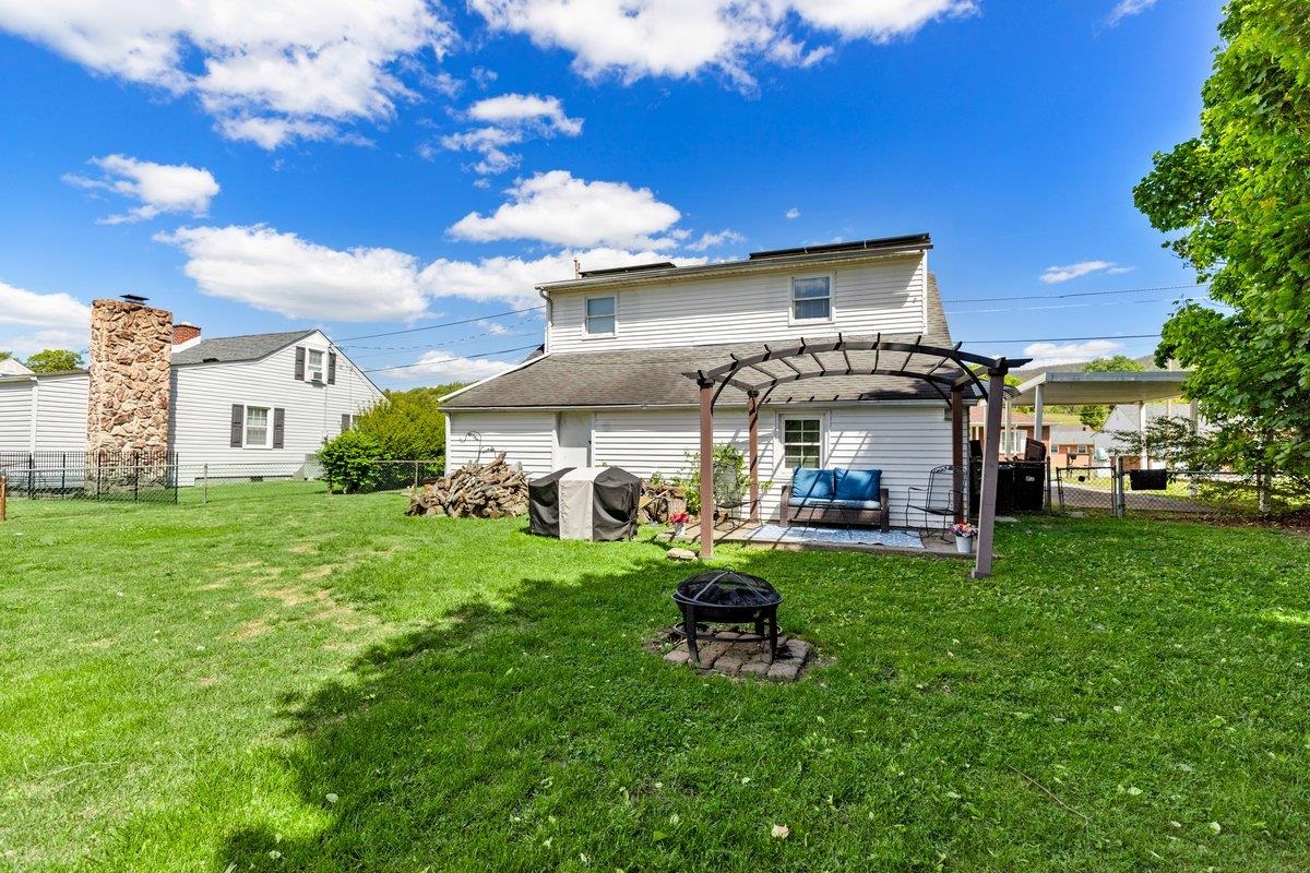658 Mercer Road Rich Creek VA 24147