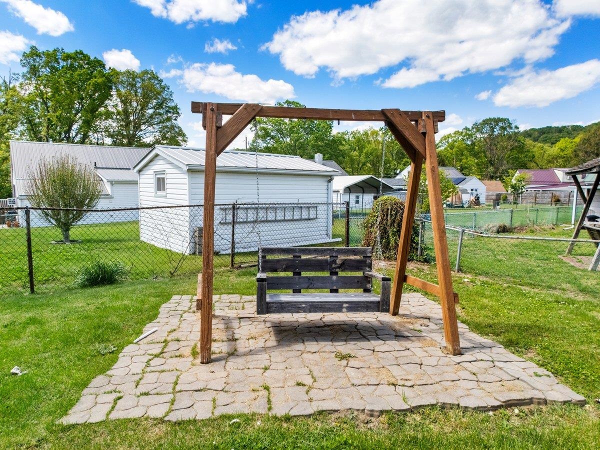 658 Mercer Road Rich Creek VA 24147