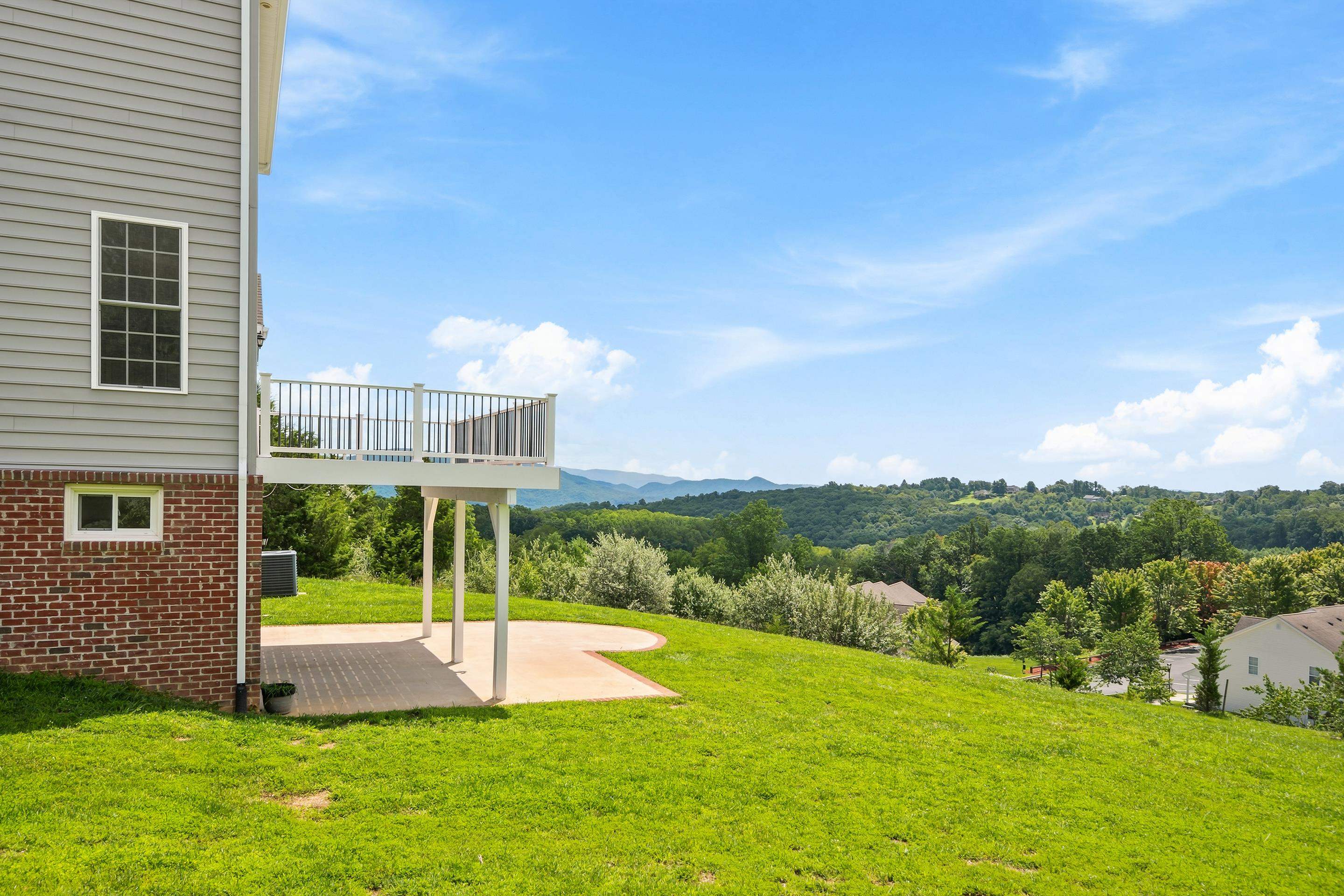 402 Sterling Heights Lane Blacksburg VA 24060