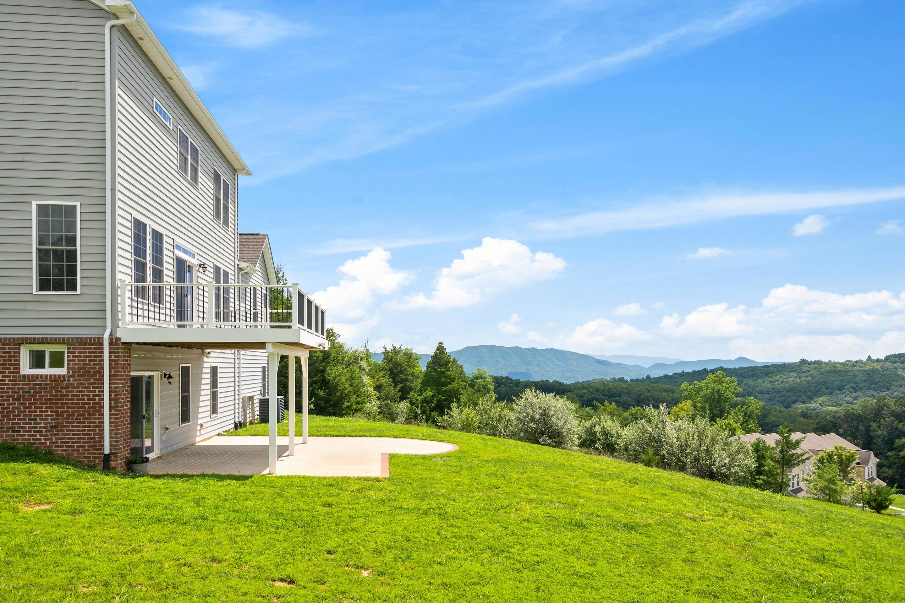 402 Sterling Heights Lane Blacksburg VA 24060